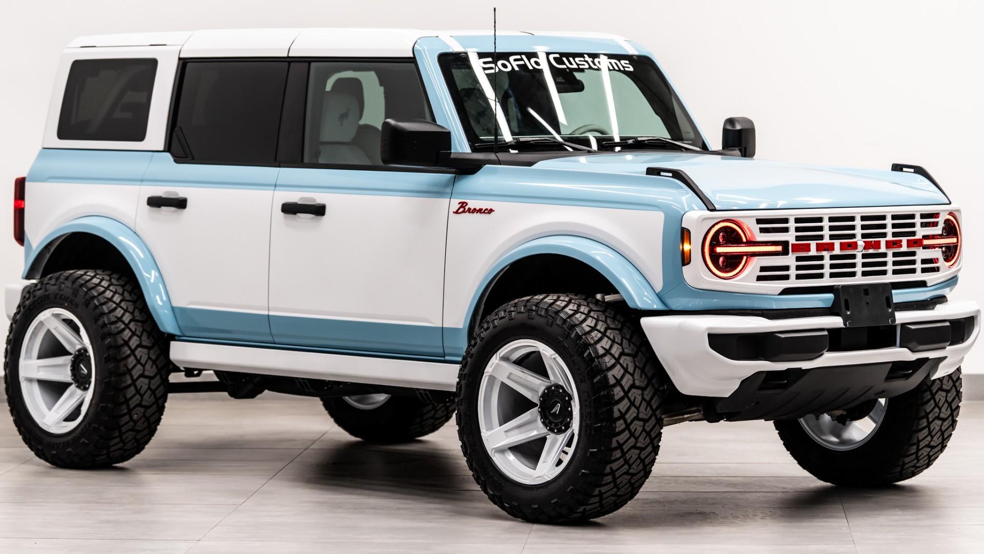 2025 FORD BRONCO in Baby Blue, photo 6 of 60