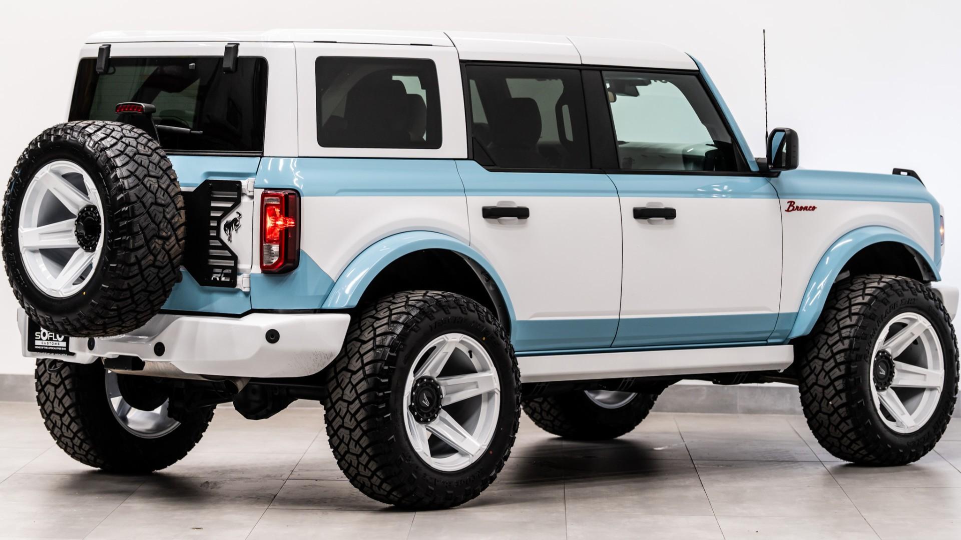 2025 FORD BRONCO in Baby Blue, photo 8 of 60