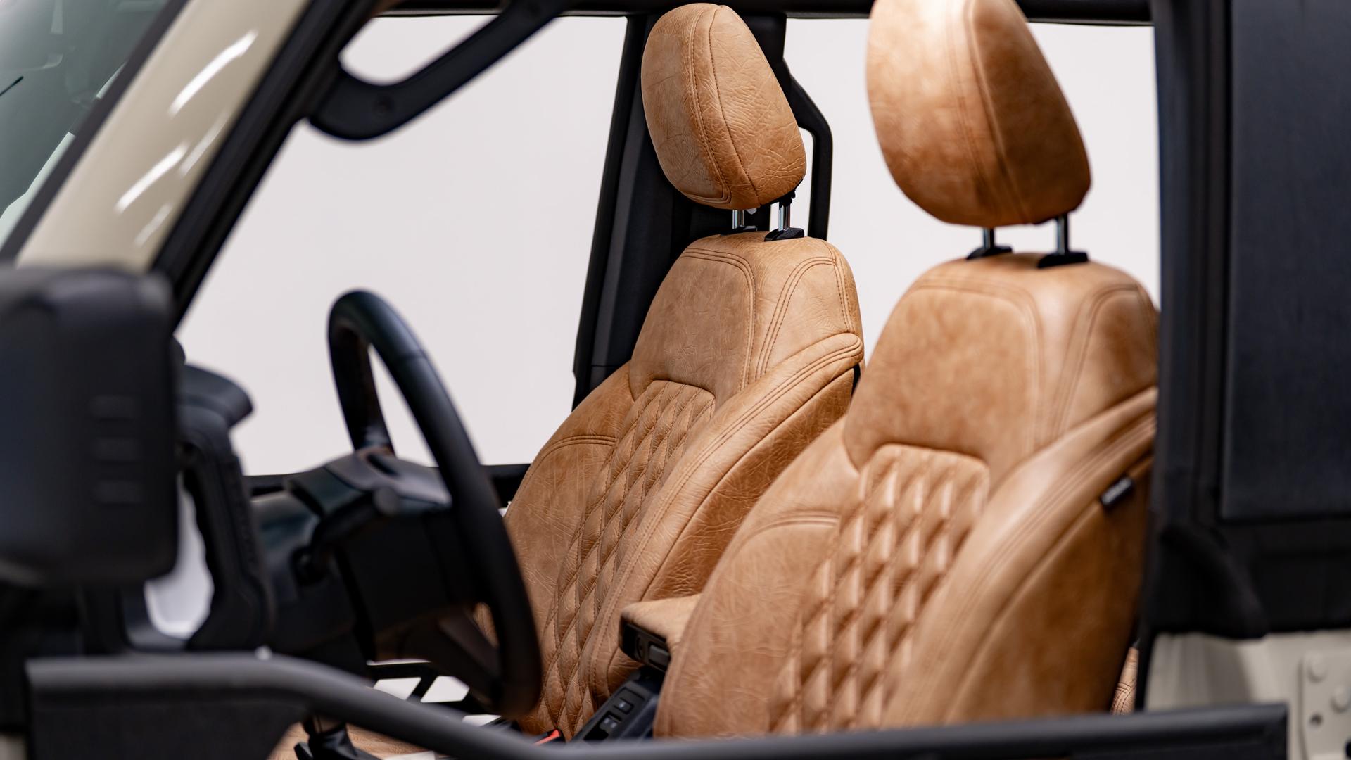 2026 FORD BRONCO in Tan, photo 28 of 60