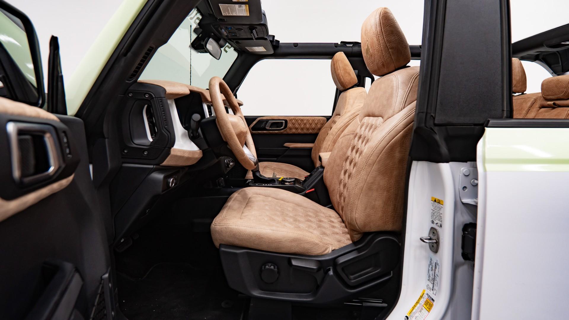 2025 FORD BRONCO in Green, photo 27 of 54