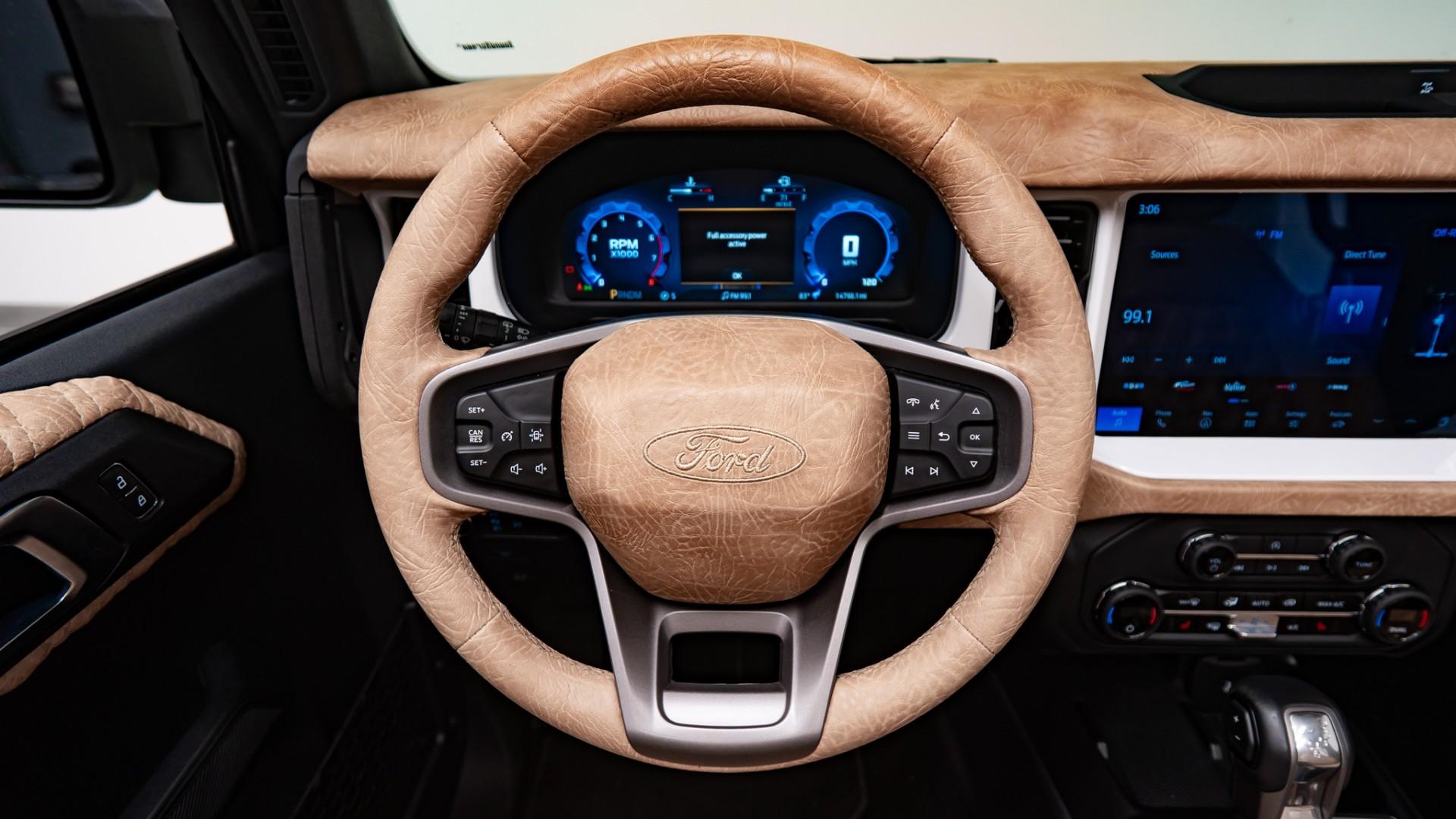 2025 FORD BRONCO in Green, photo 45 of 54
