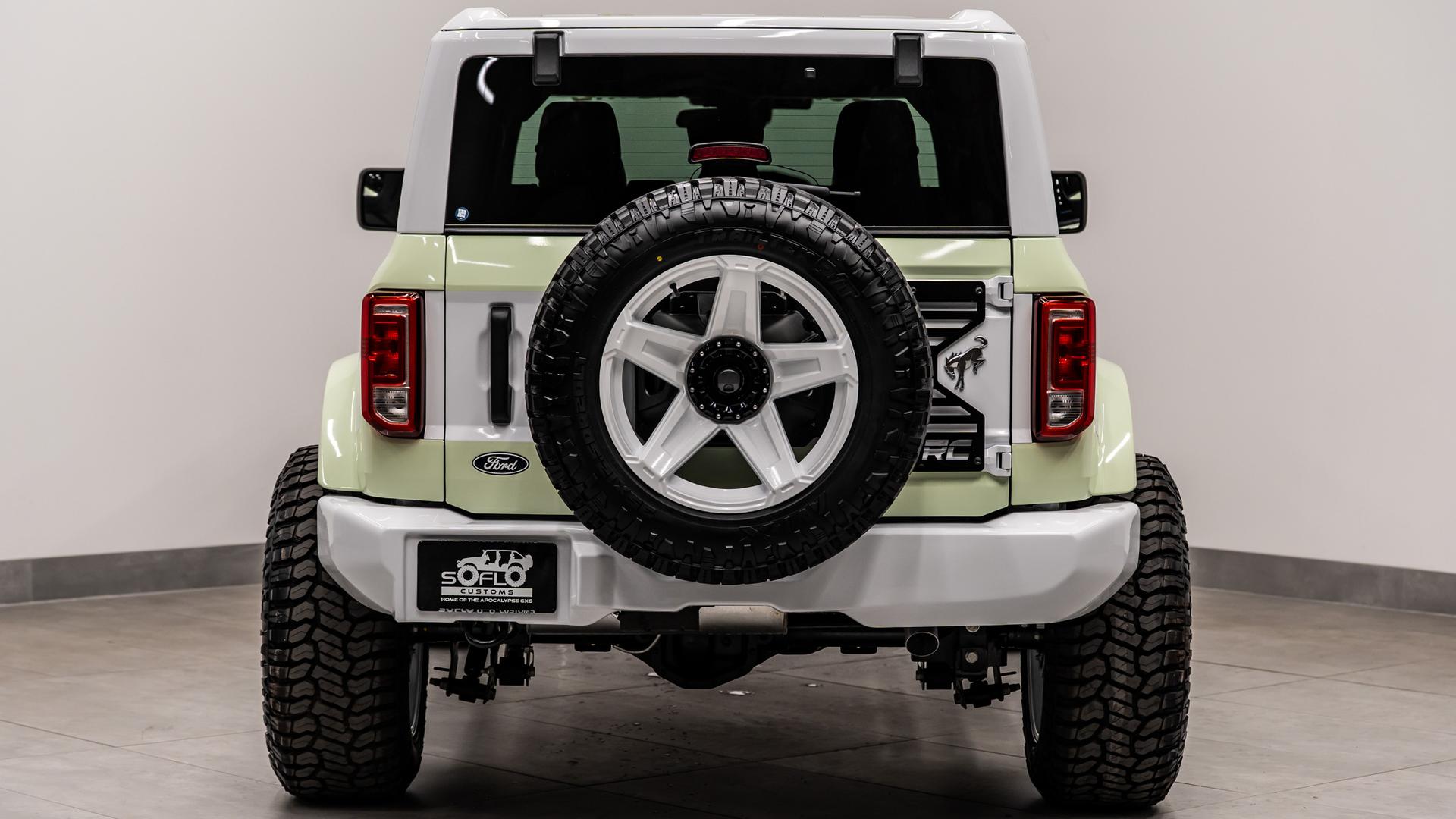 2025 FORD BRONCO in Green, photo 9 of 54
