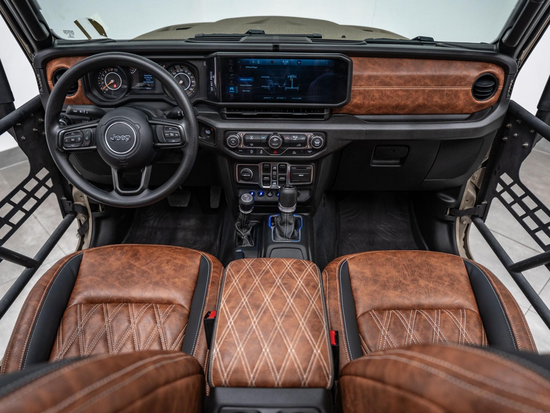 2026 JEEP GLADIATOR 4X4 in Tan, photo 4 of 5