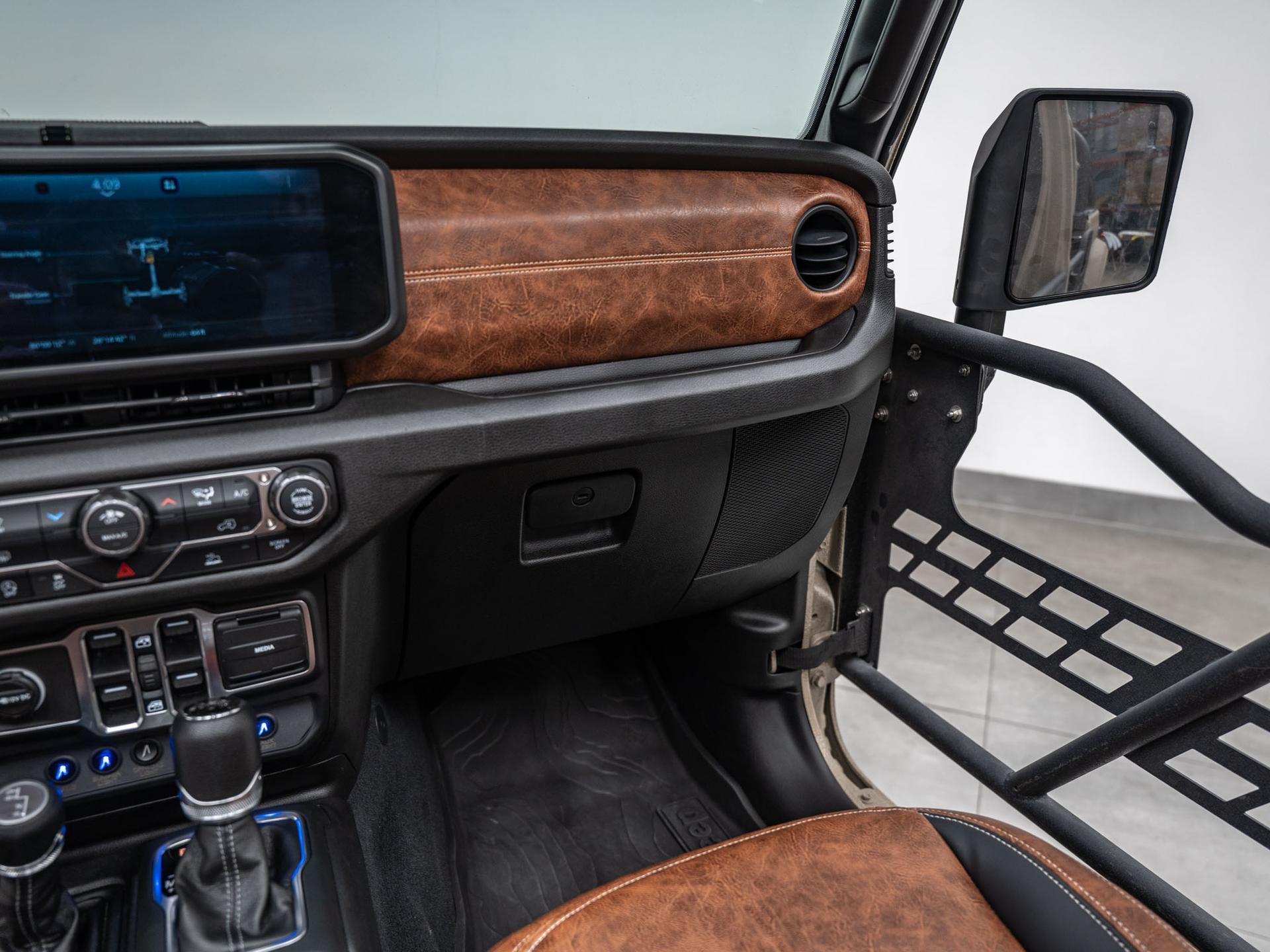 2026 JEEP GLADIATOR 4X4 in Tan, photo 50 of 59