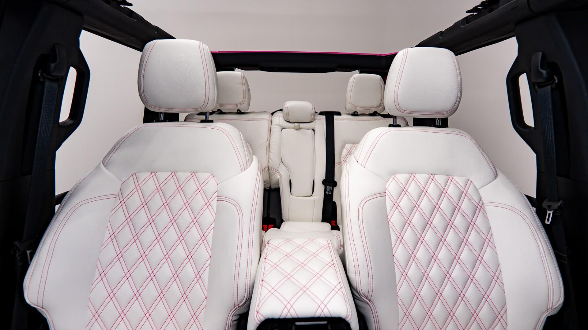 2025 FORD BRONCO in Pink, photo 35 of 60