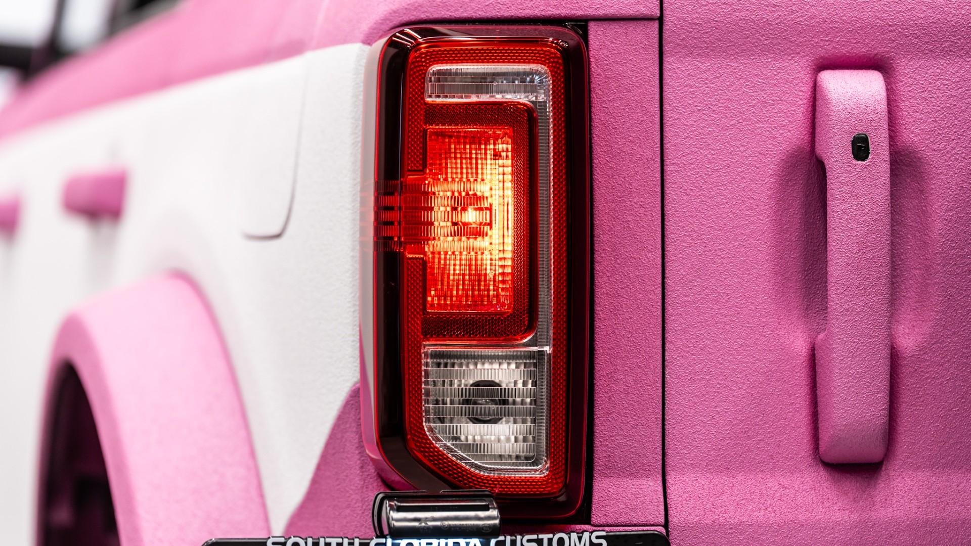 2025 FORD BRONCO in Pink, photo 54 of 60