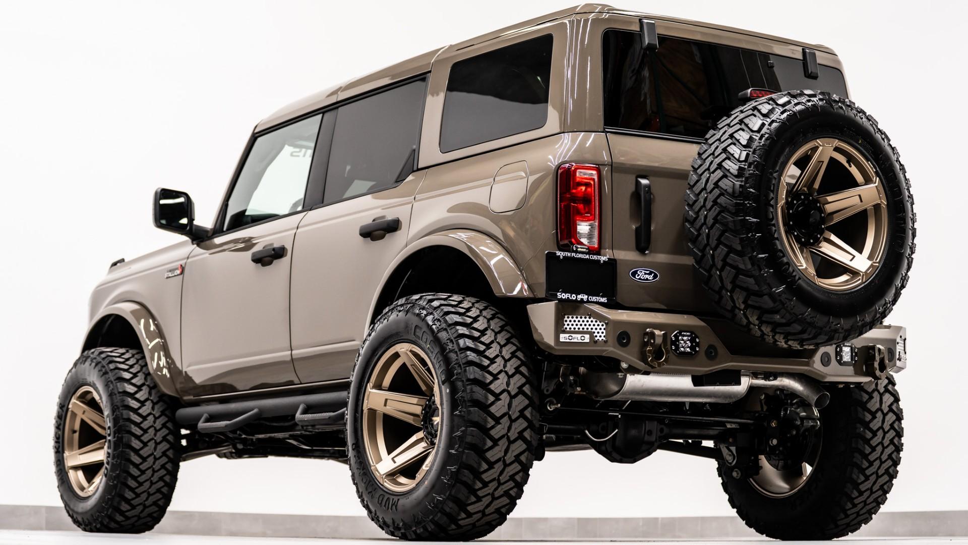 2026 FORD BRONCO in Marsh Gray, photo 14 of 60