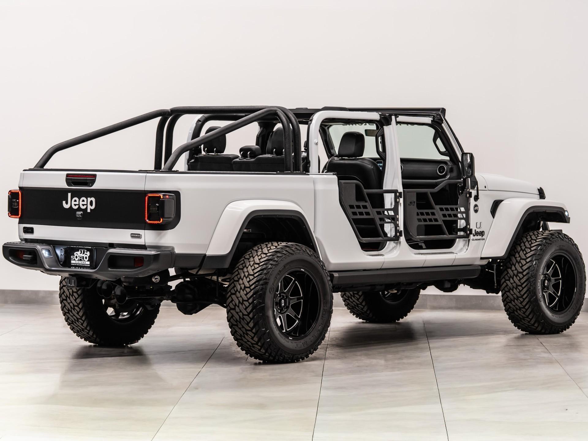 2021 JEEP GLADIATOR 4X4 in Bright White Clearcoat, photo 13 of 60