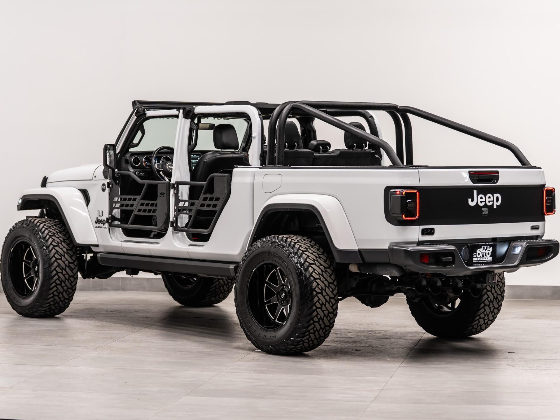 2021 JEEP GLADIATOR 4X4 in Bright White Clearcoat, photo 14 of 60