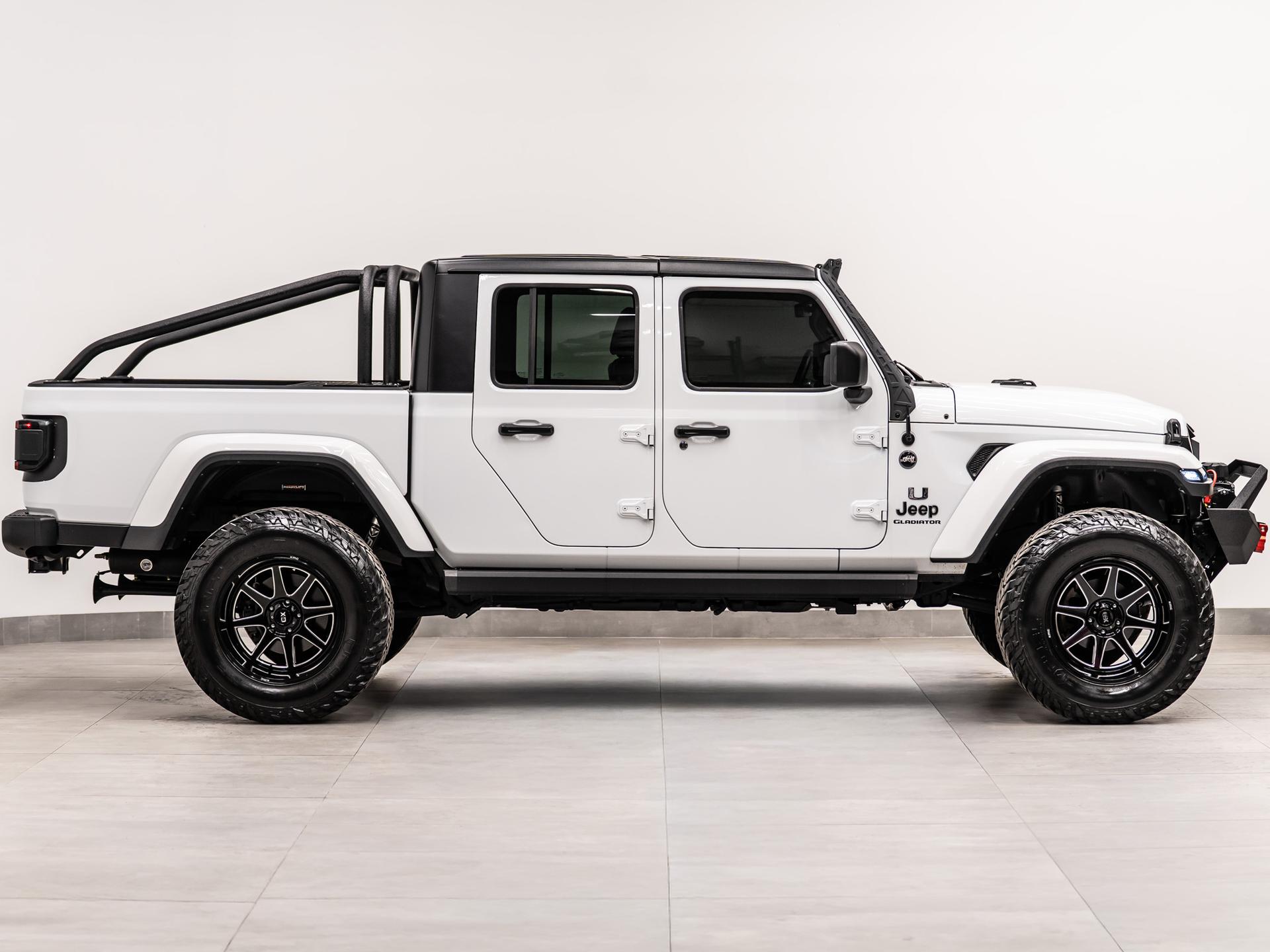 2021 JEEP GLADIATOR 4X4 in Bright White Clearcoat, photo 7 of 60