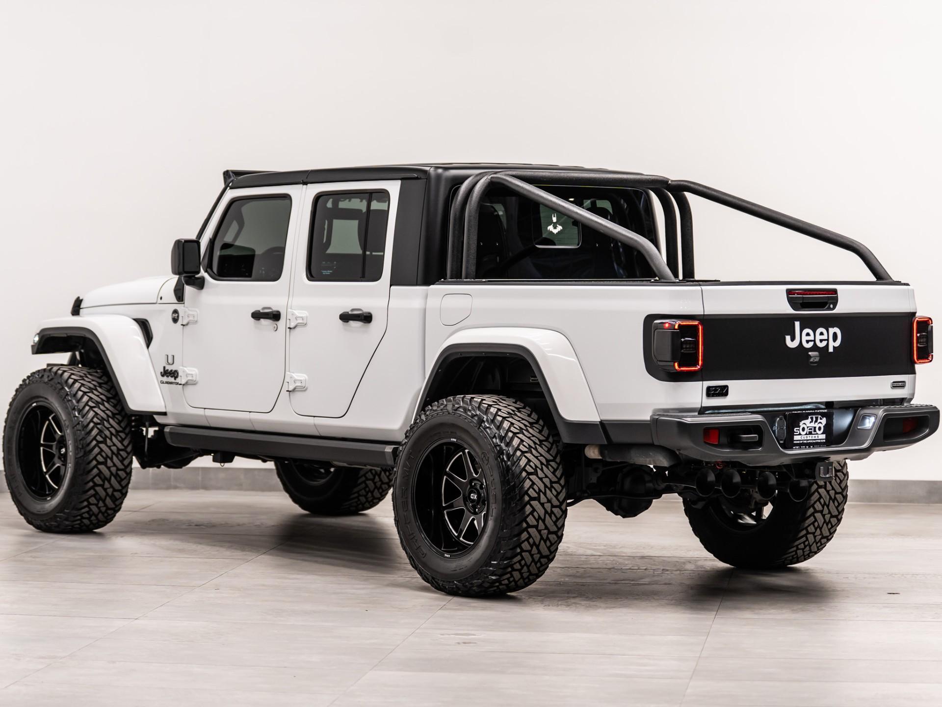 2021 JEEP GLADIATOR 4X4 in Bright White Clearcoat, photo 10 of 60