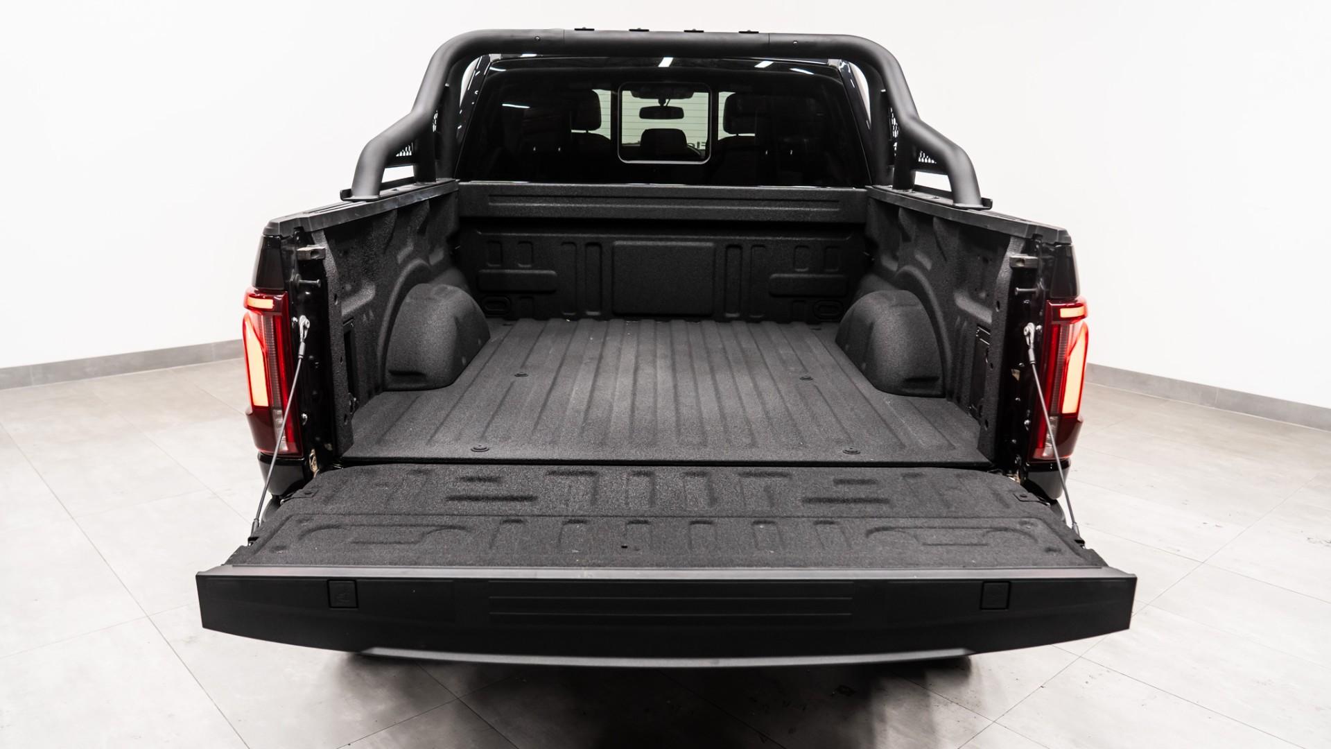 2024 FORD F-150 4X4 LARIAT in Agate Black Metallic, photo 12 of 58