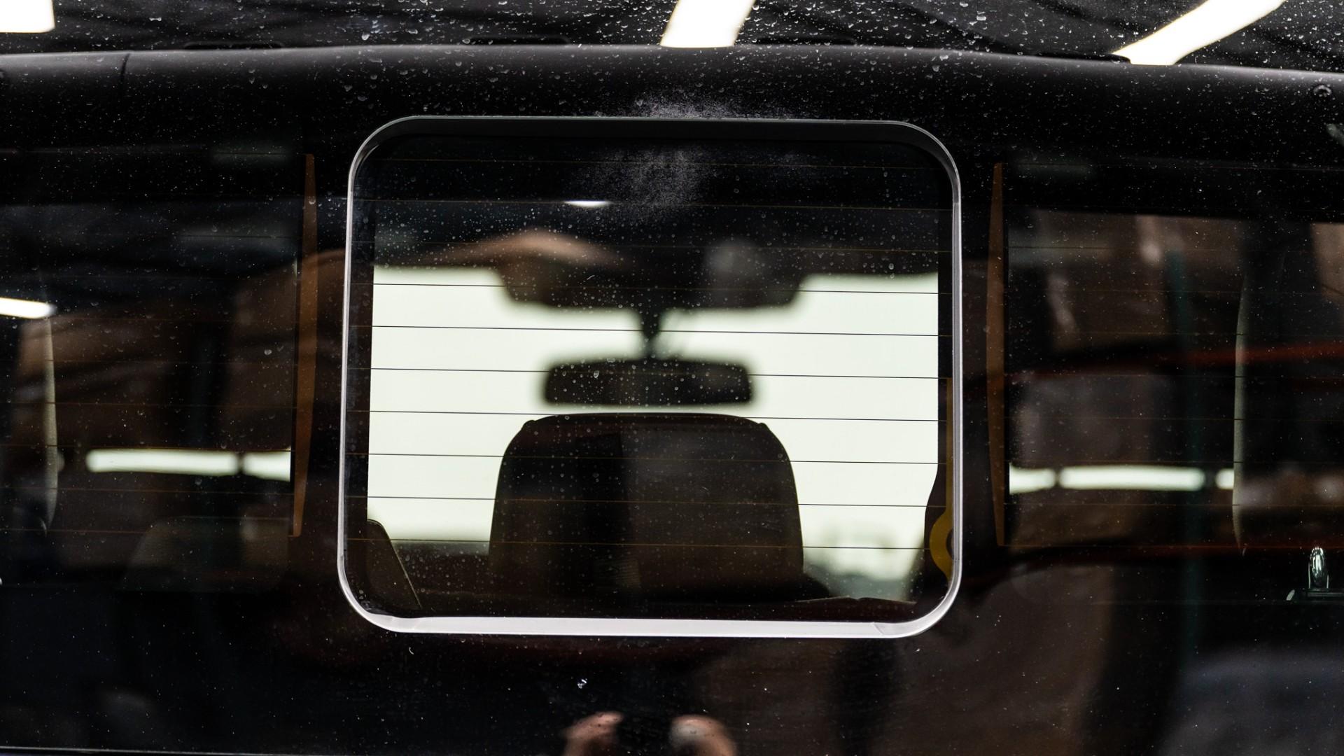2024 FORD F-150 4X4 LARIAT in Agate Black Metallic, photo 15 of 58
