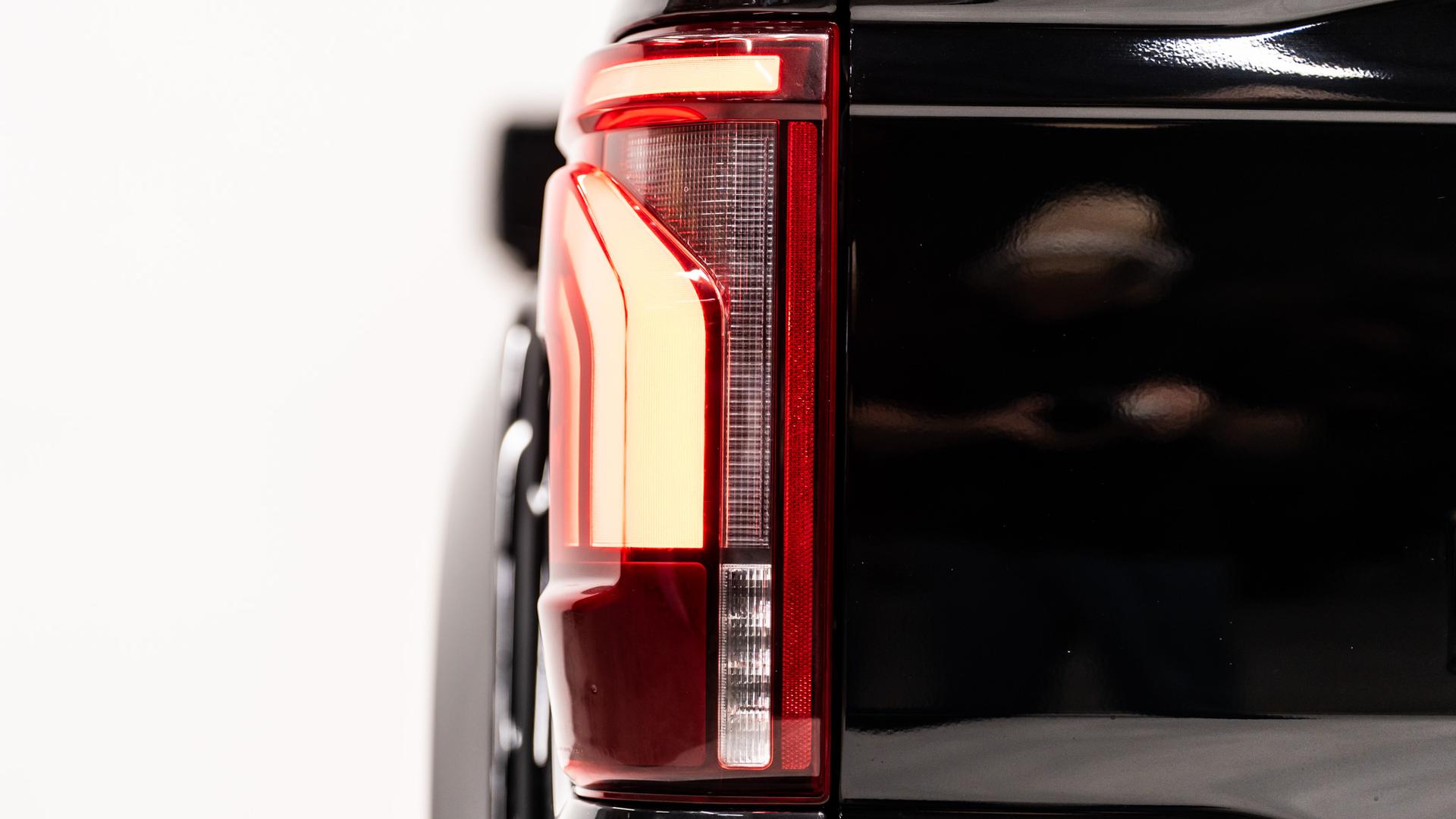 2024 FORD F-150 4X4 LARIAT in Agate Black Metallic, photo 16 of 58