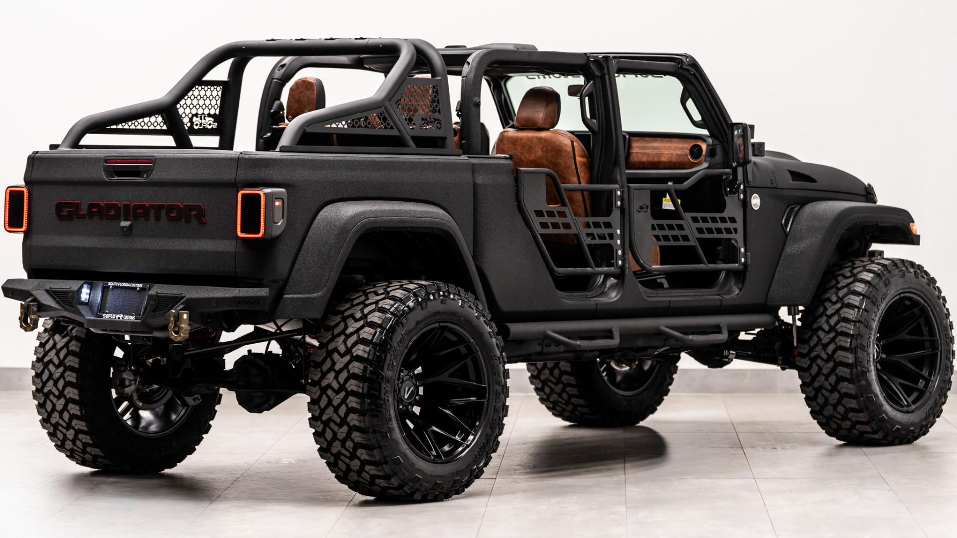 2026 JEEP GLADIATOR in Black, photo 14 of 60
