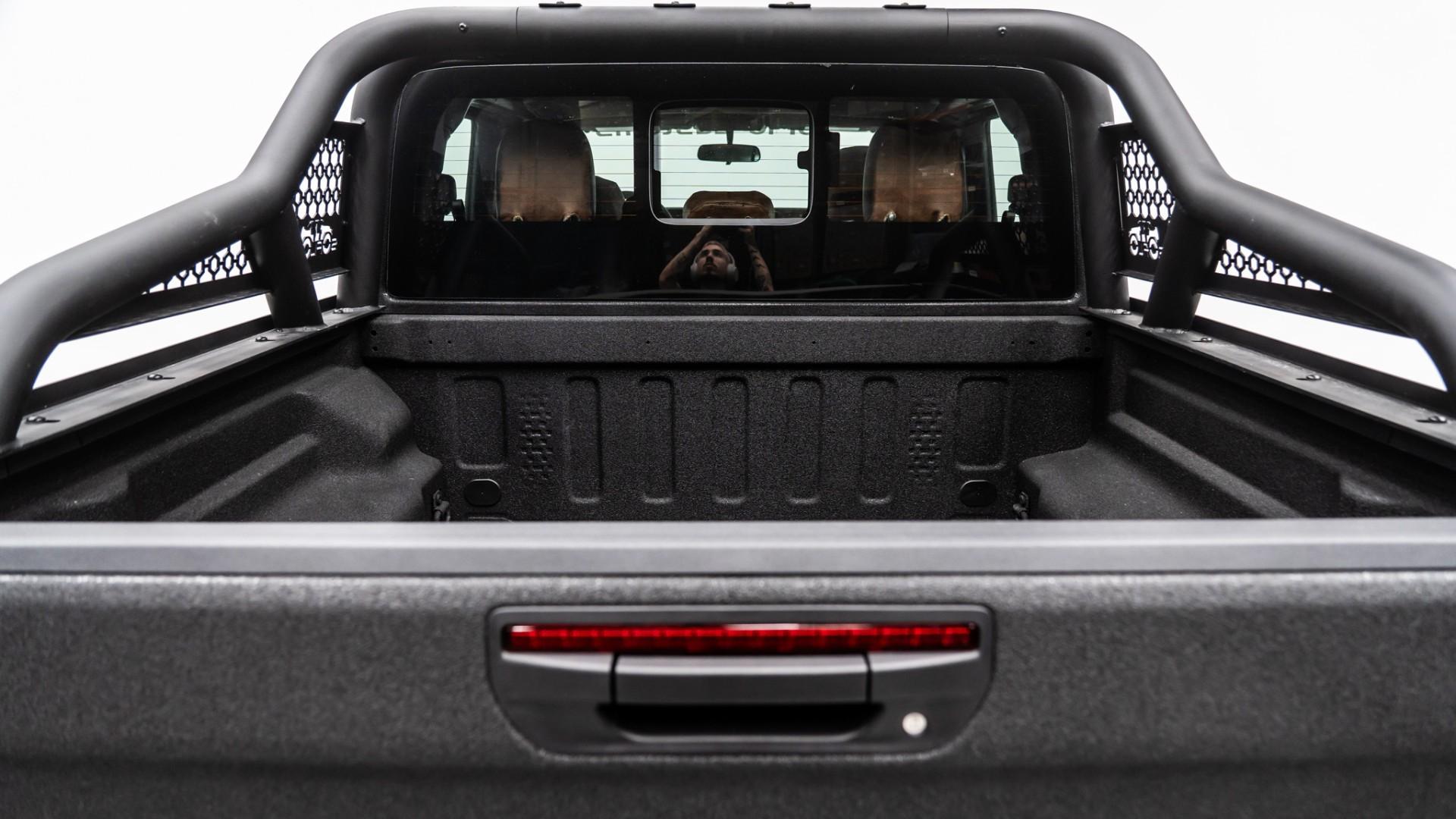 2026 JEEP GLADIATOR in Black, photo 51 of 60