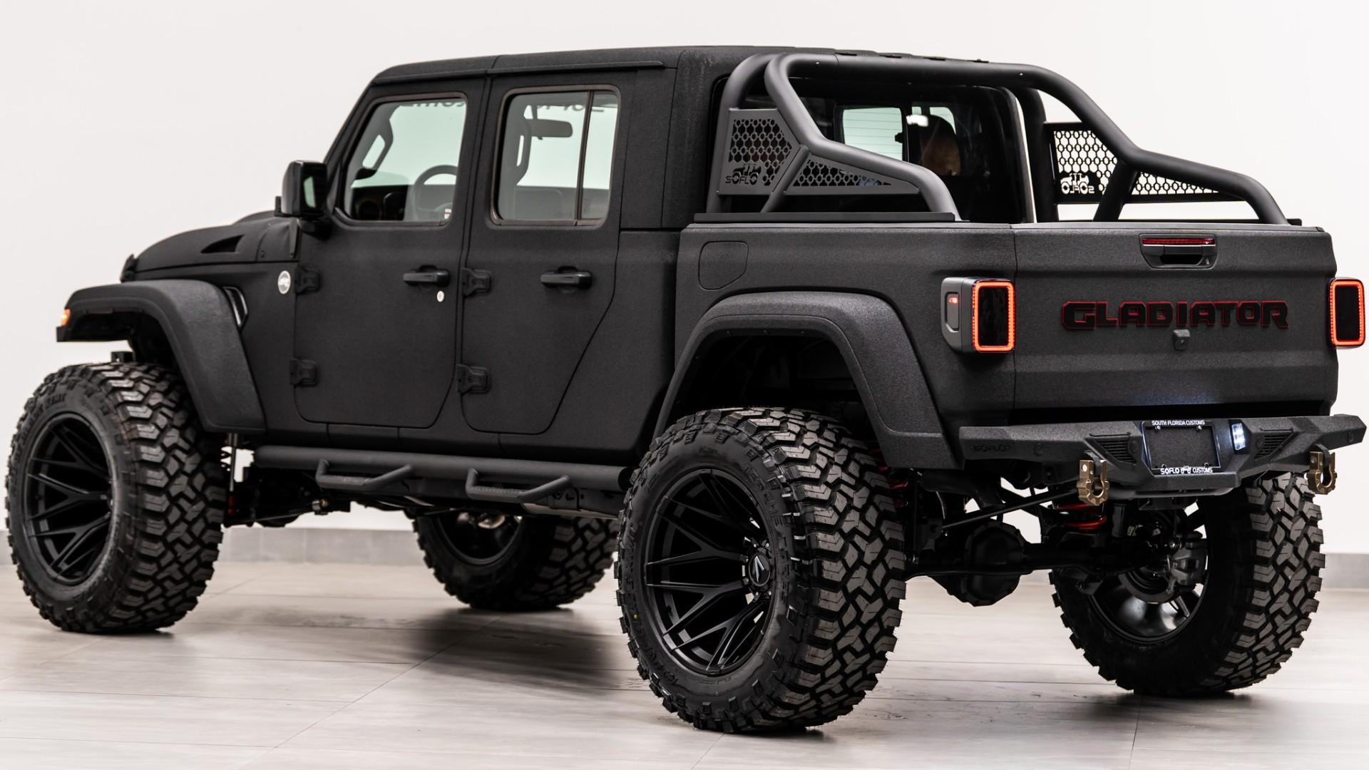 2026 JEEP GLADIATOR in Black, photo 10 of 60