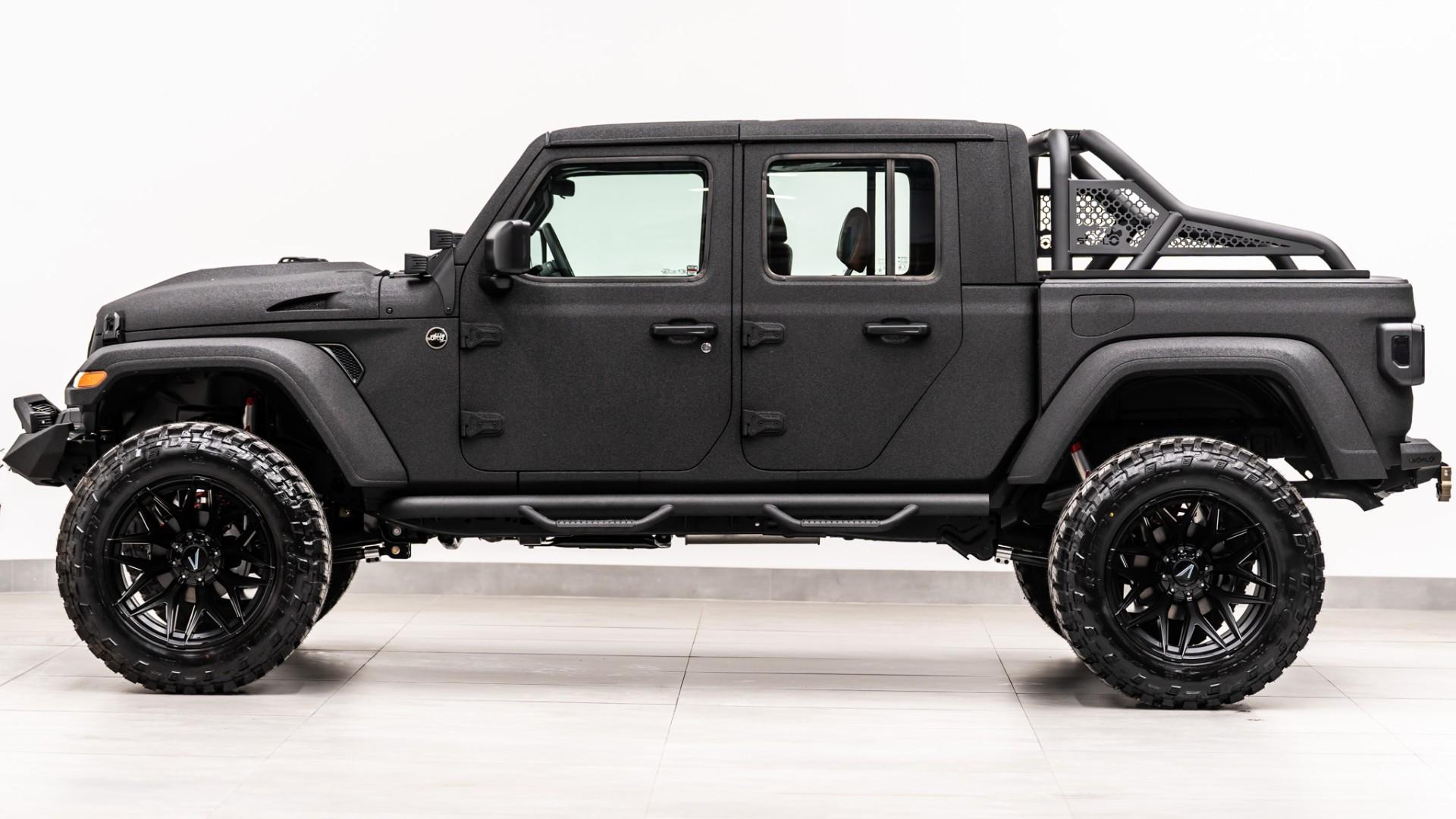 2026 JEEP GLADIATOR in Black, photo 11 of 60