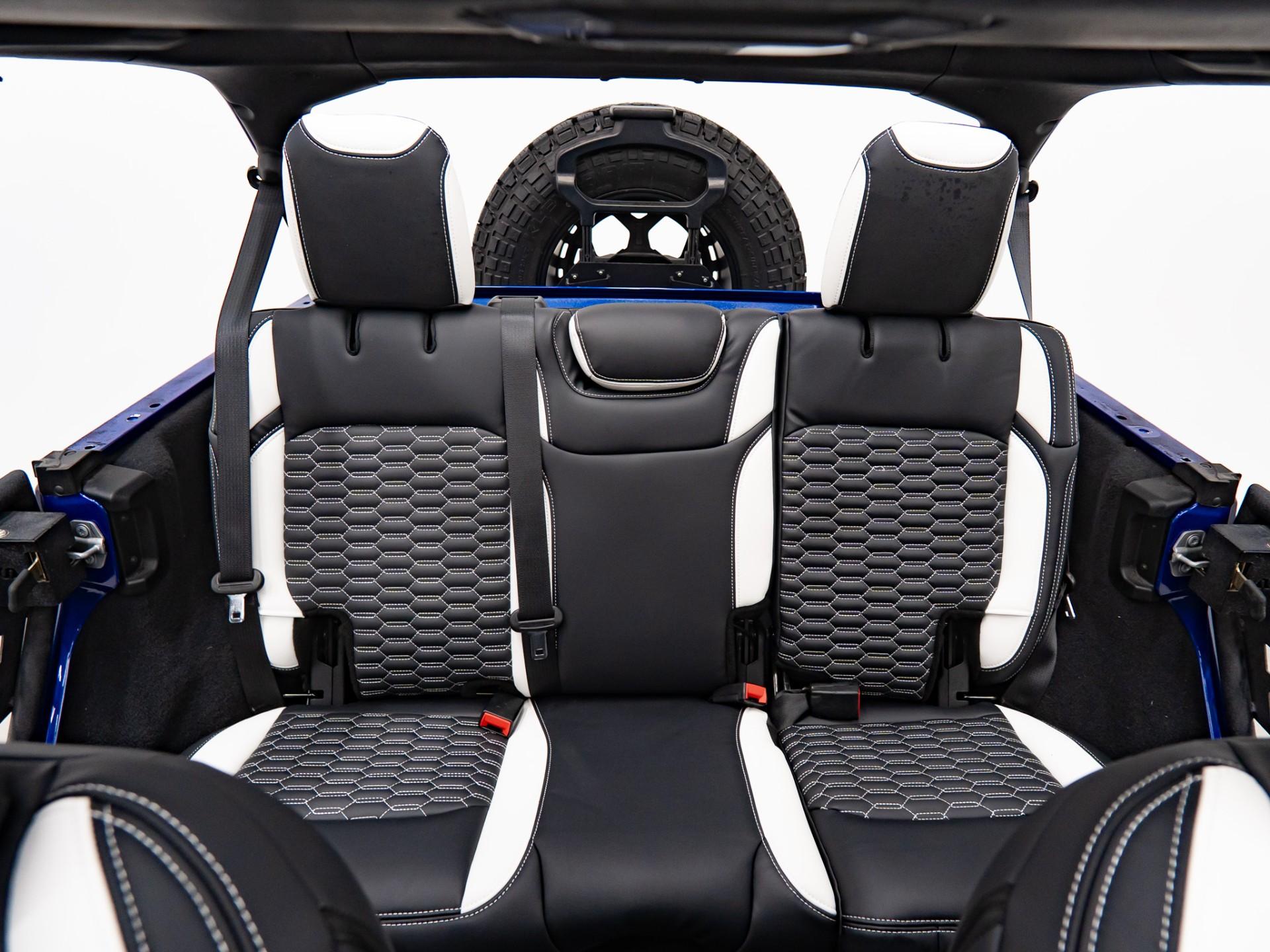 2020 JEEP WRANGLER in Ocean Blue Metallic Clearcoat, photo 16 of 51