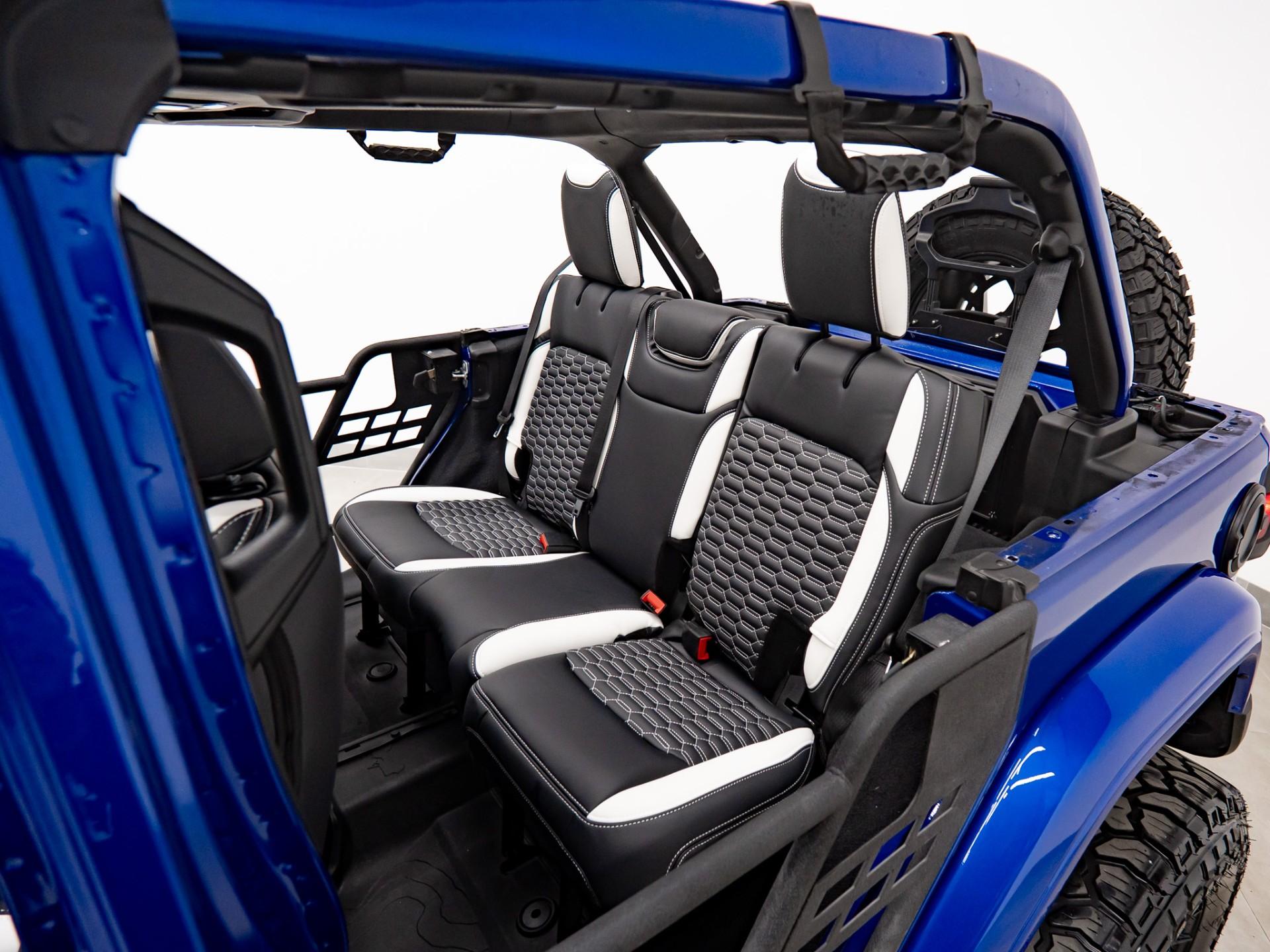 2020 JEEP WRANGLER in Ocean Blue Metallic Clearcoat, photo 17 of 51