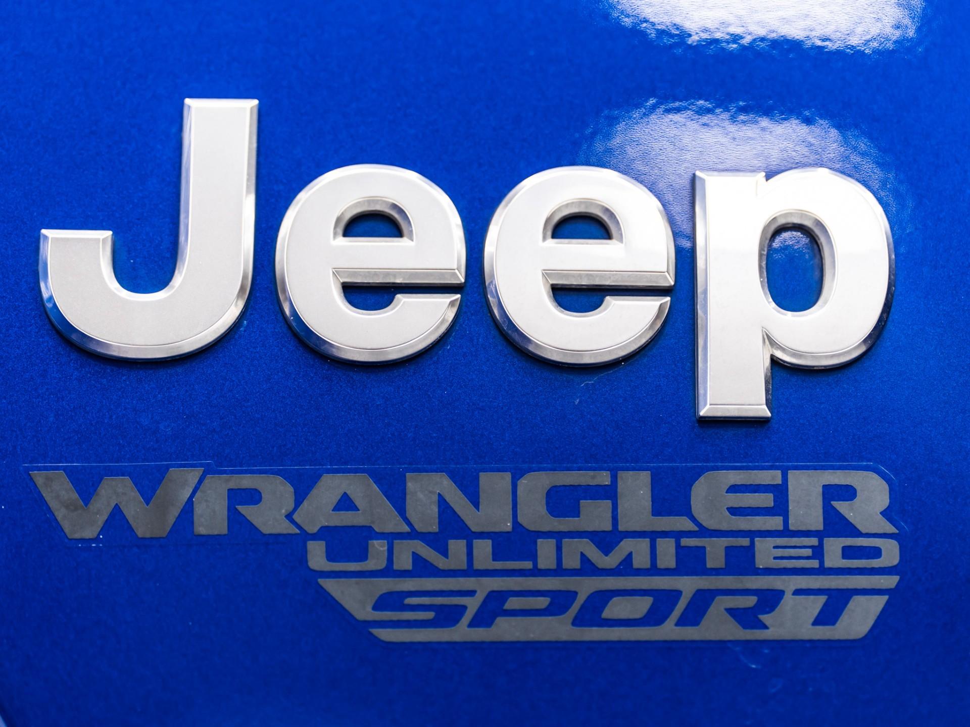 2020 JEEP WRANGLER in Ocean Blue Metallic Clearcoat, photo 46 of 51