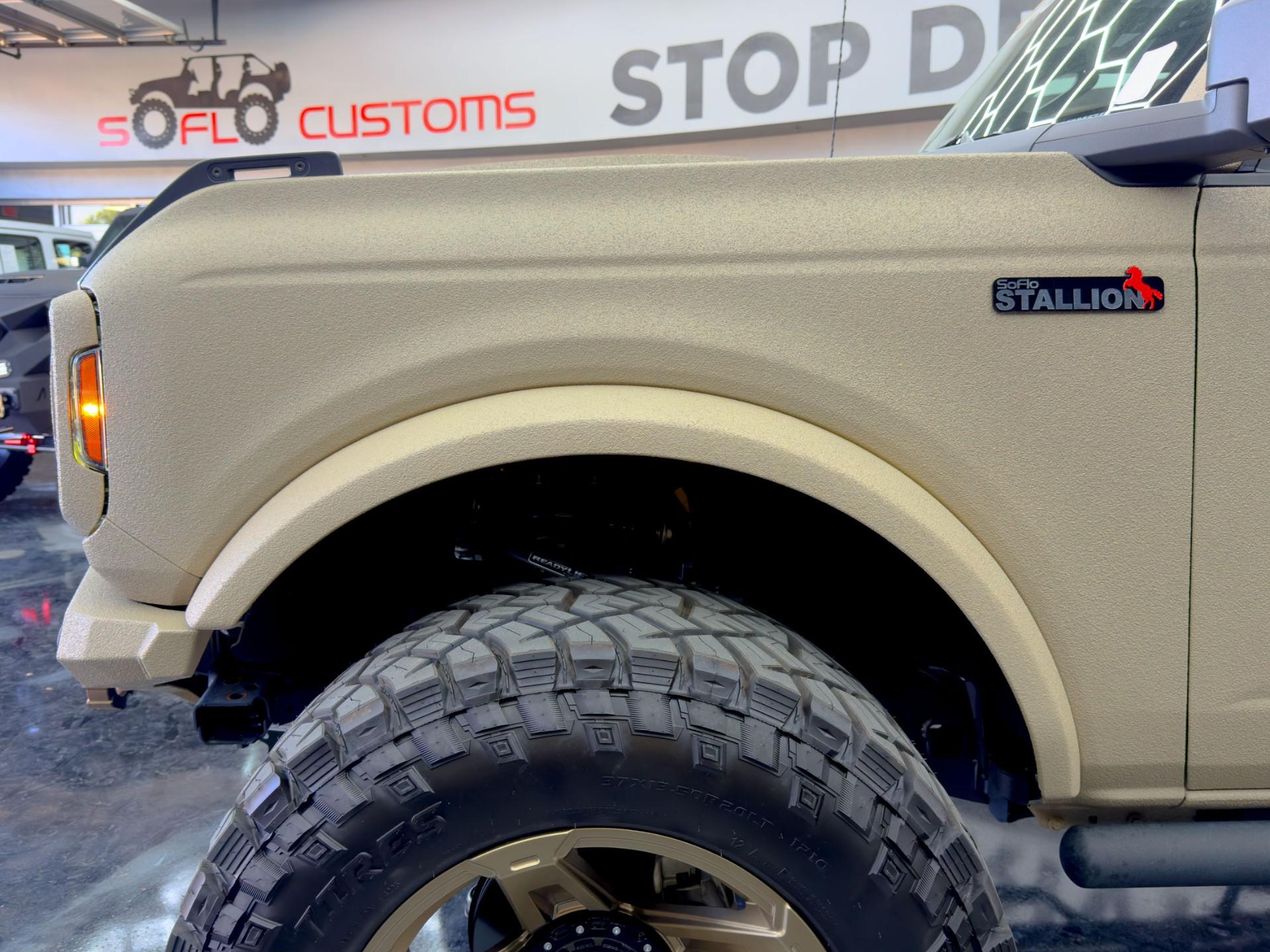 2026 FORD BRONCO 4X4 in Tan, photo 16 of 40