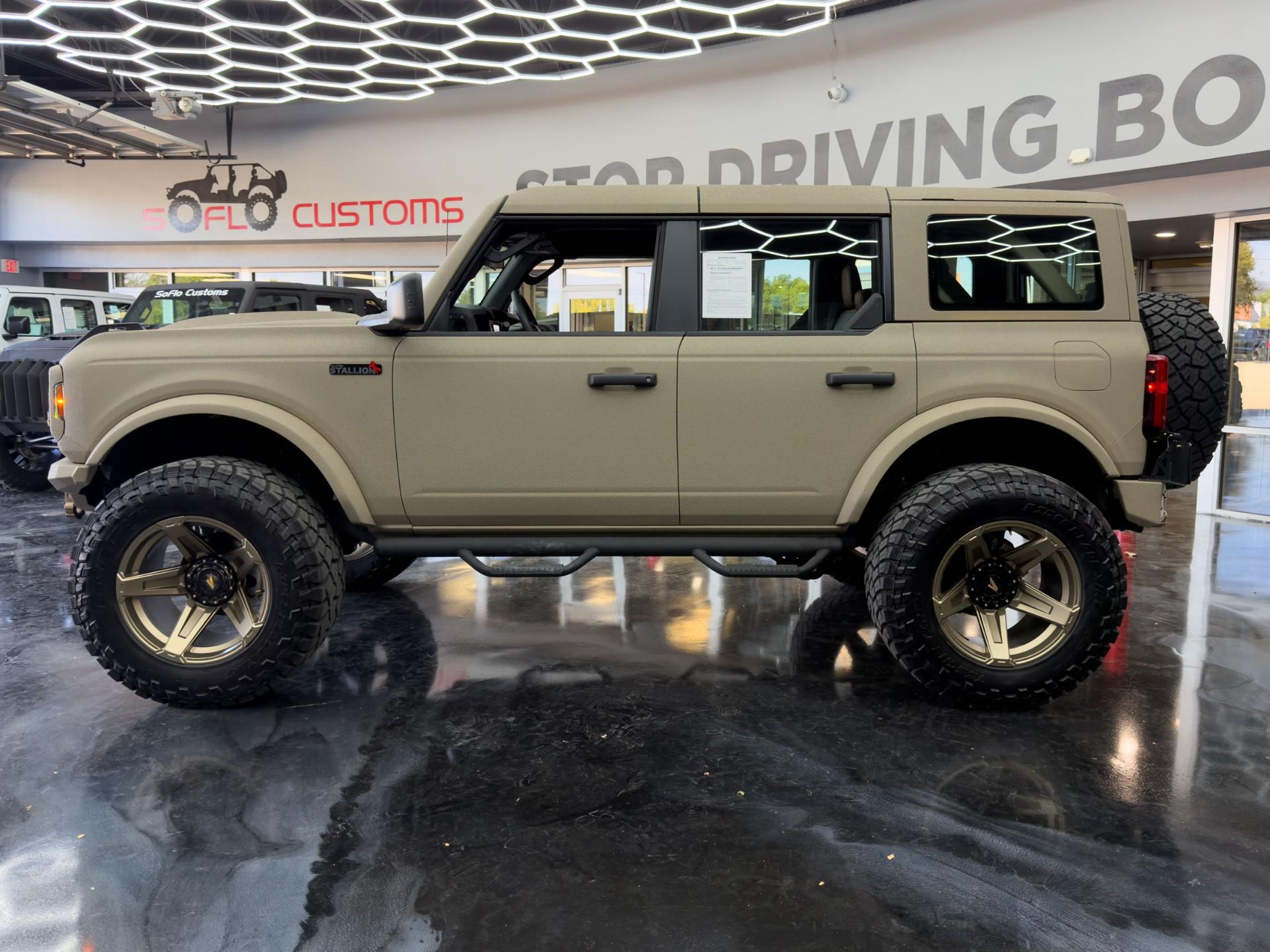 2026 FORD BRONCO 4X4 in Tan, photo 15 of 40