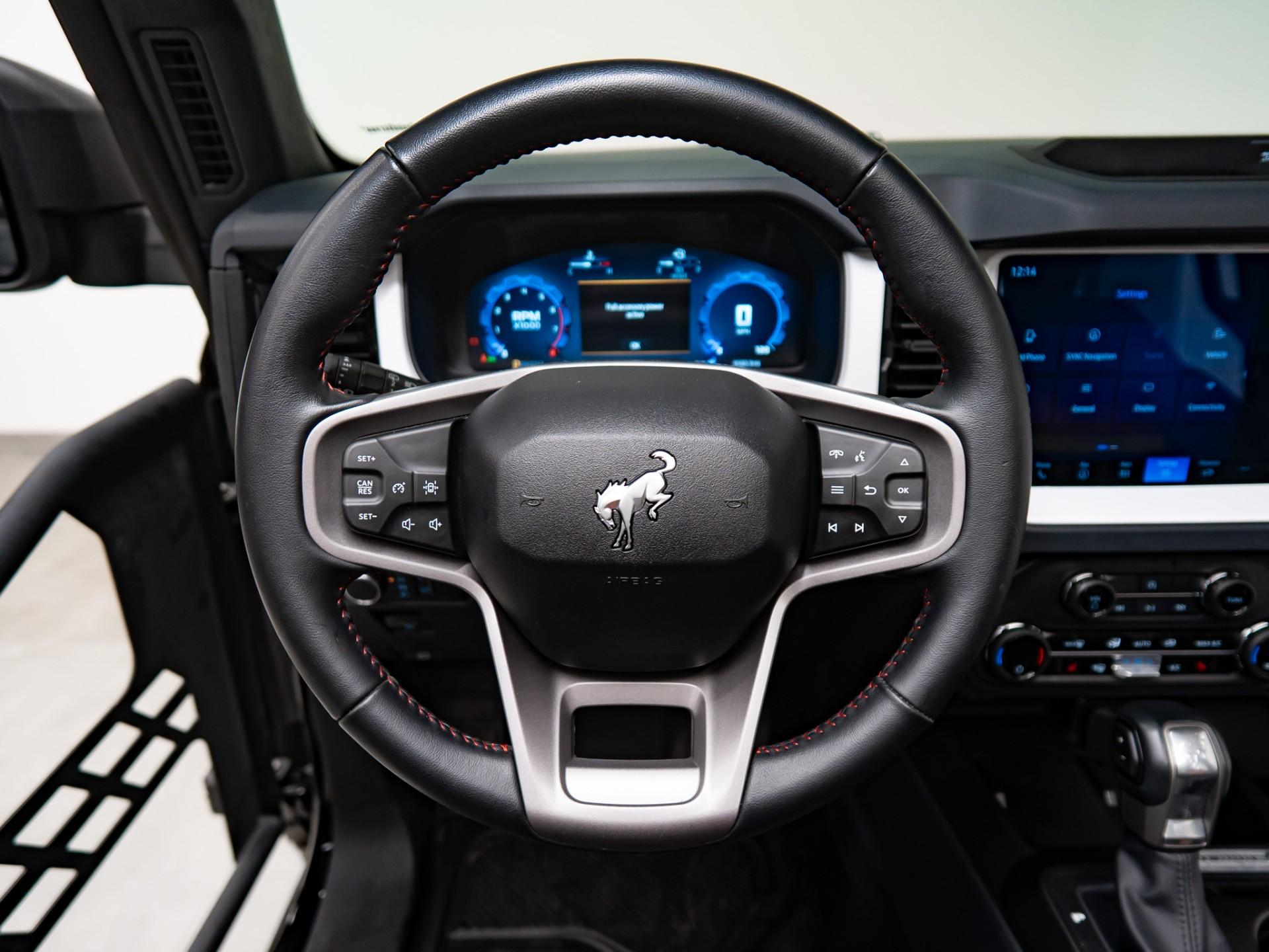 2025 FORD BRONCO 4X4 in Black, photo 27 of 60