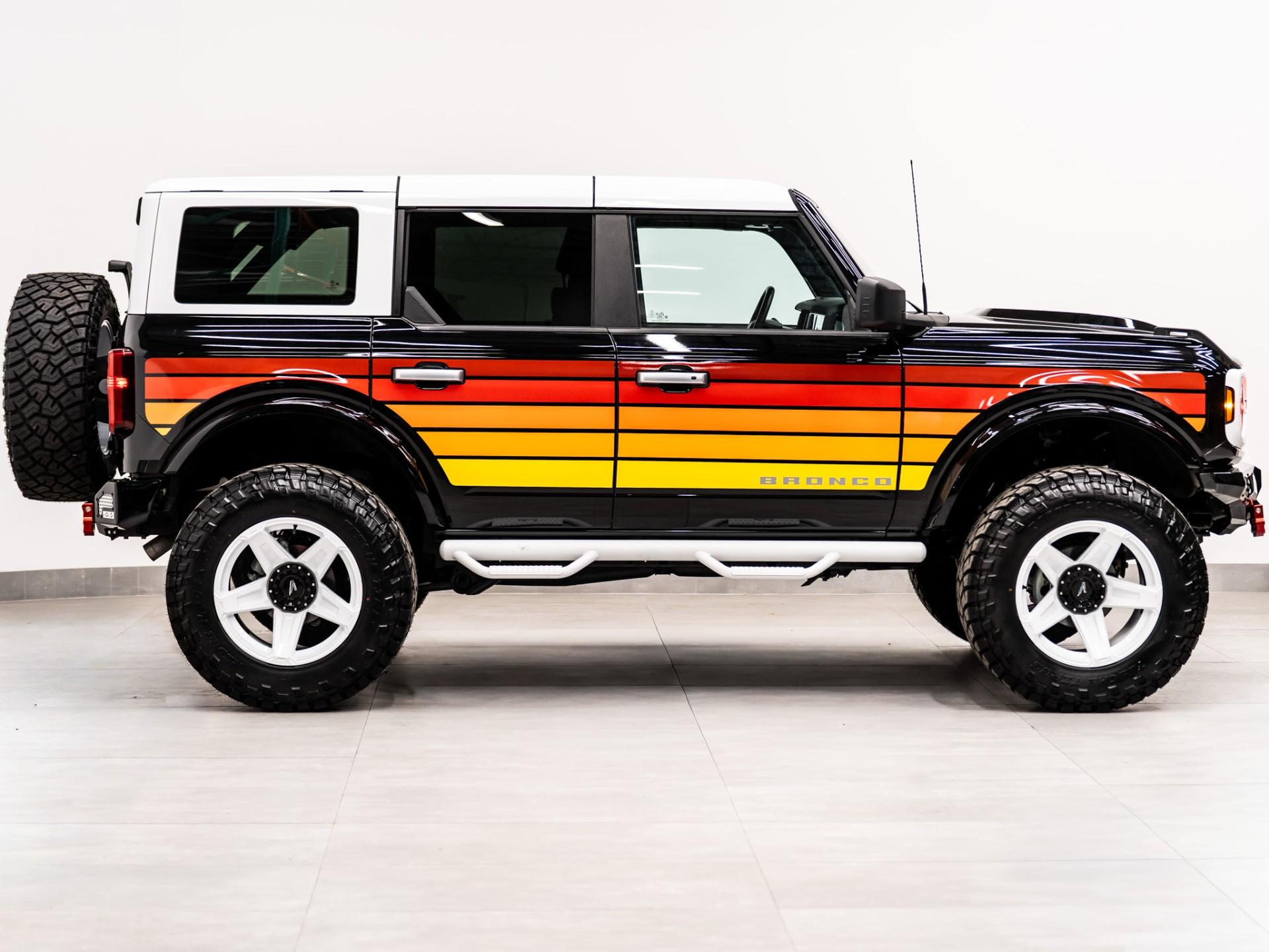 2025 FORD BRONCO 4X4 in Black, photo 7 of 60
