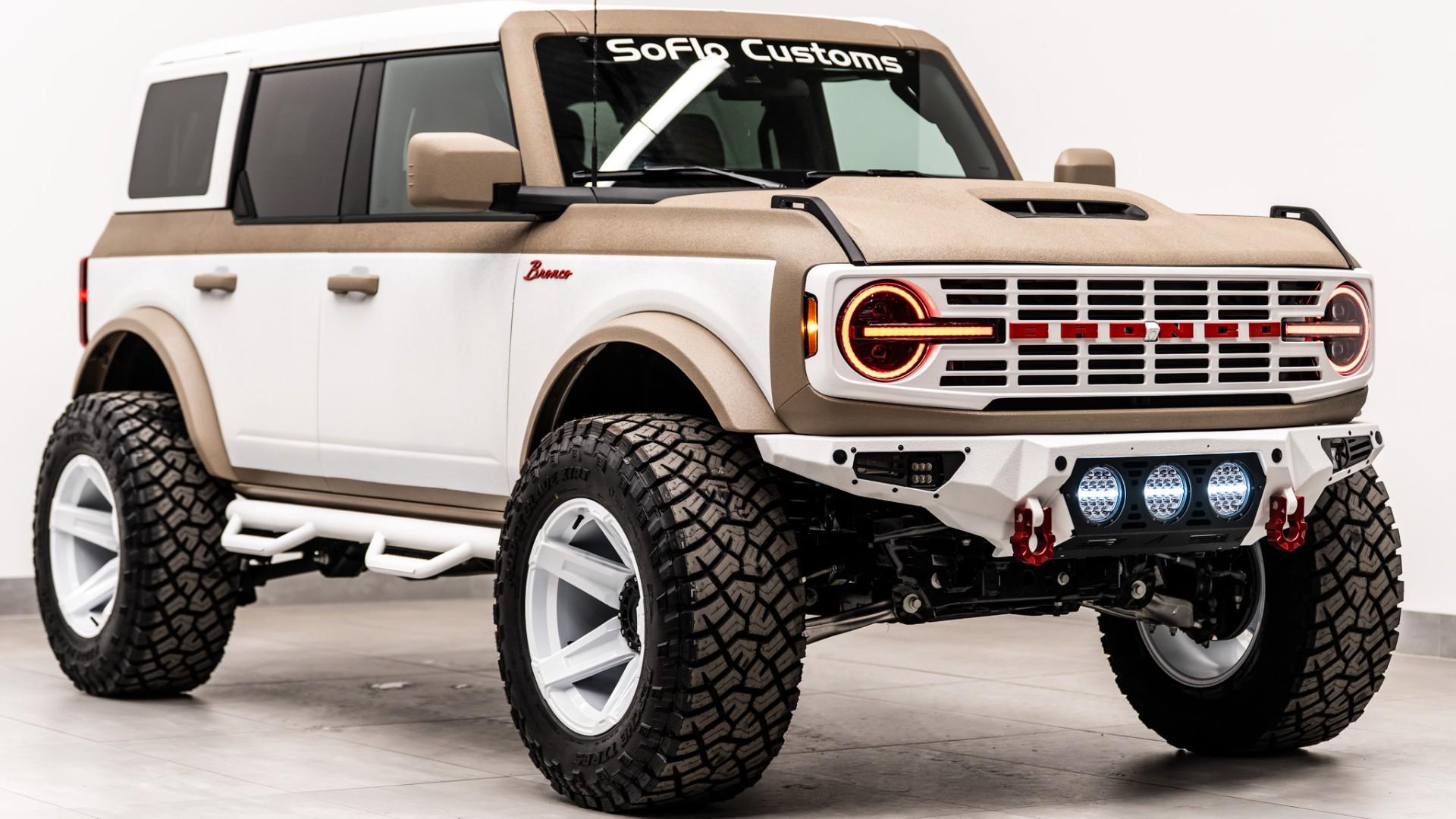 2026 FORD BRONCO in Tan, photo 5 of 58