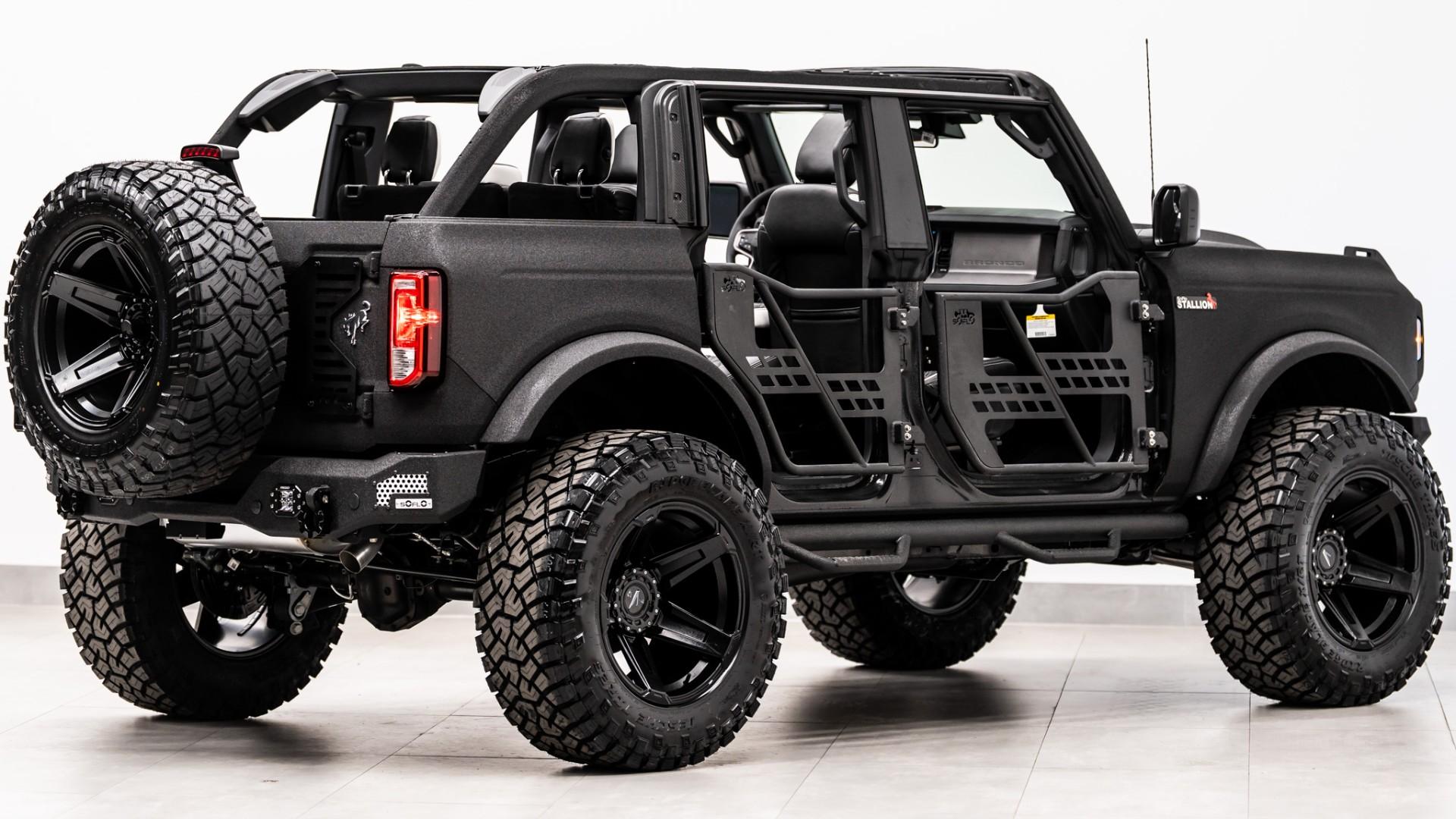2026 FORD BRONCO 4X4 in Black, photo 16 of 60