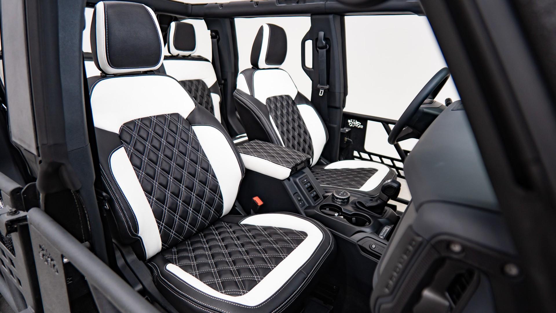 2026 FORD BRONCO 4X4 in Black, photo 22 of 60