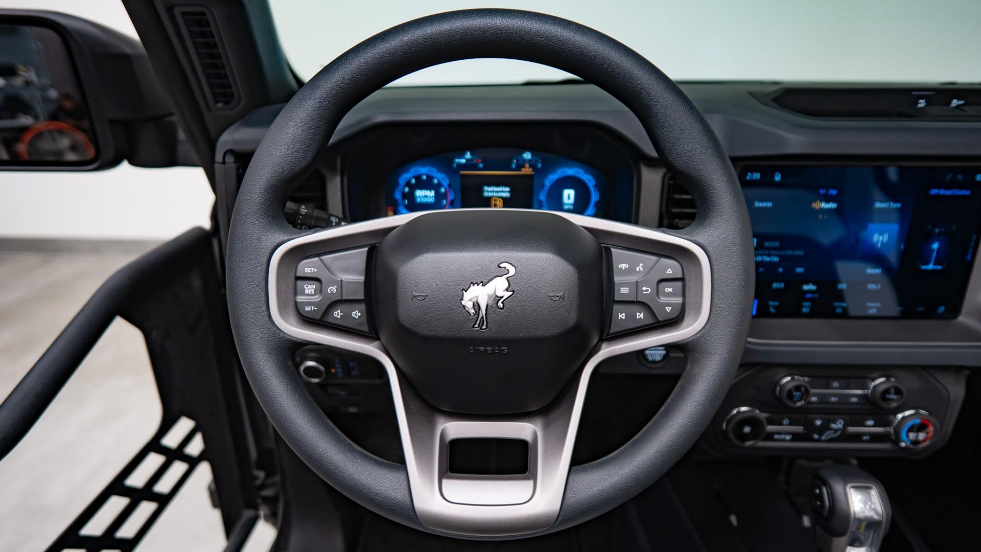 2026 FORD BRONCO 4X4 in Black, photo 28 of 60