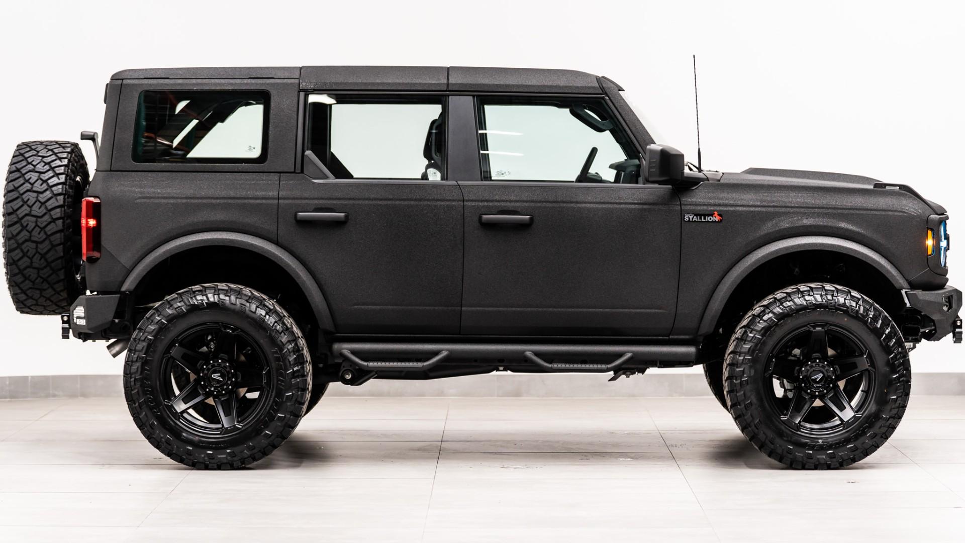 2026 FORD BRONCO 4X4 in Black, photo 8 of 60