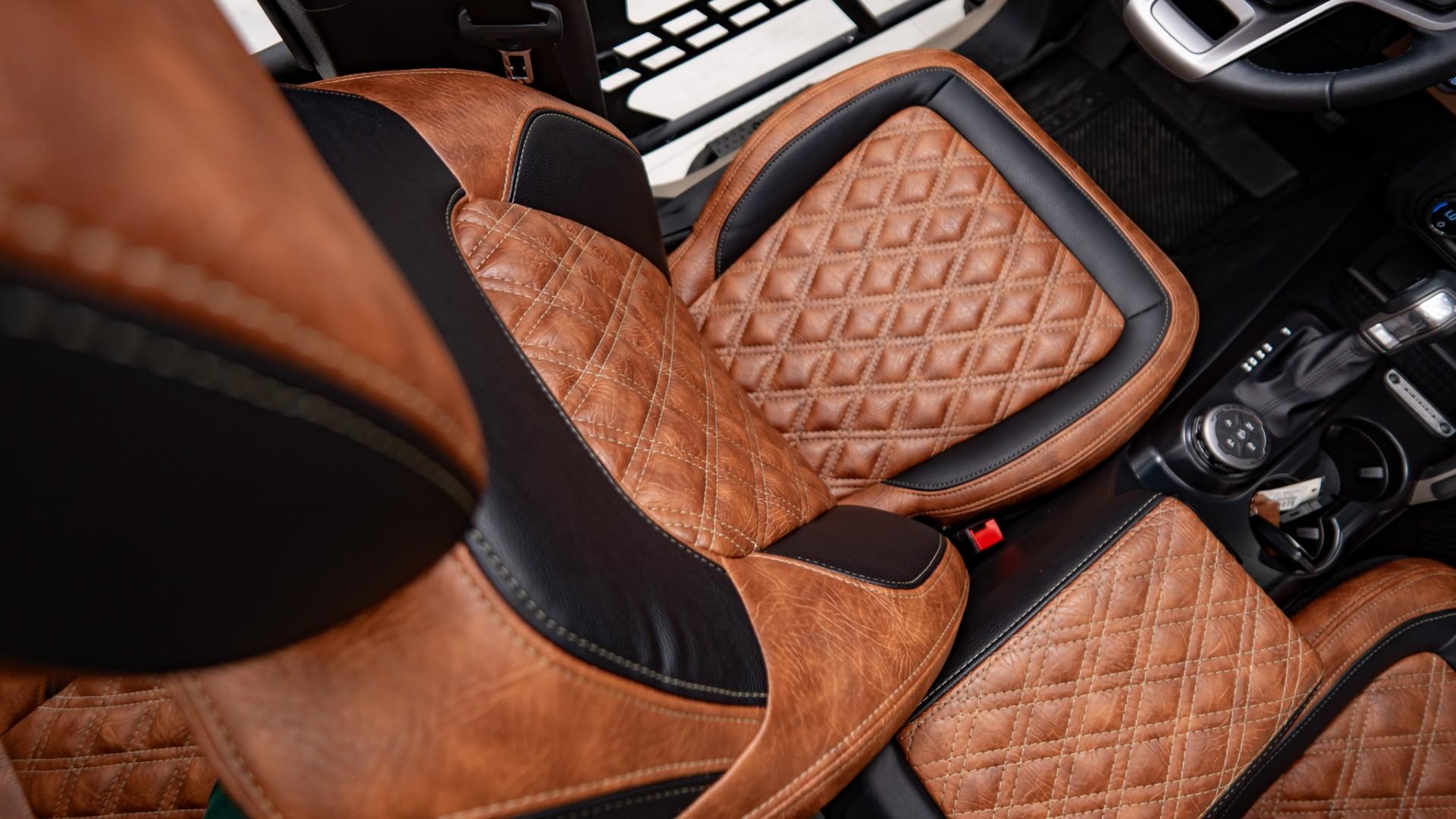 2024 FORD BRONCO in Tan, photo 26 of 59