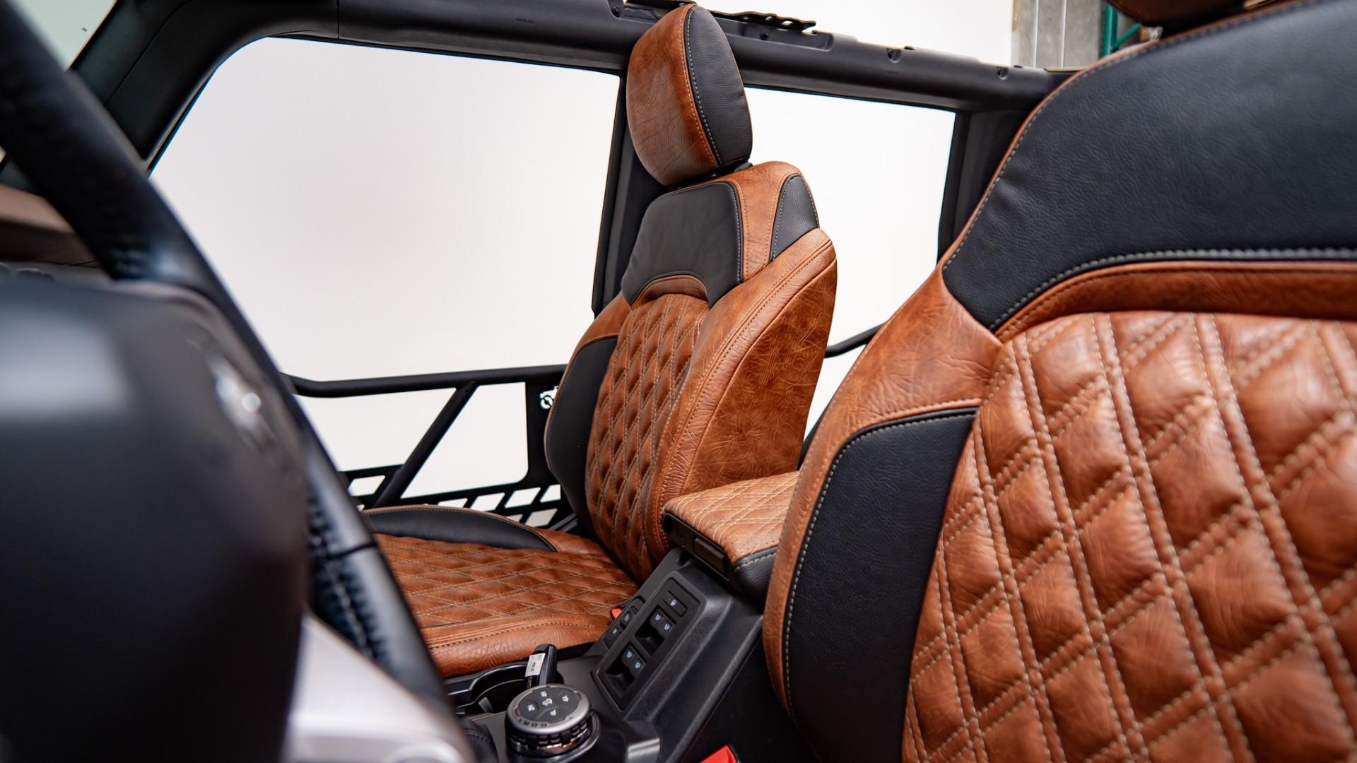 2024 FORD BRONCO in Tan, photo 32 of 59