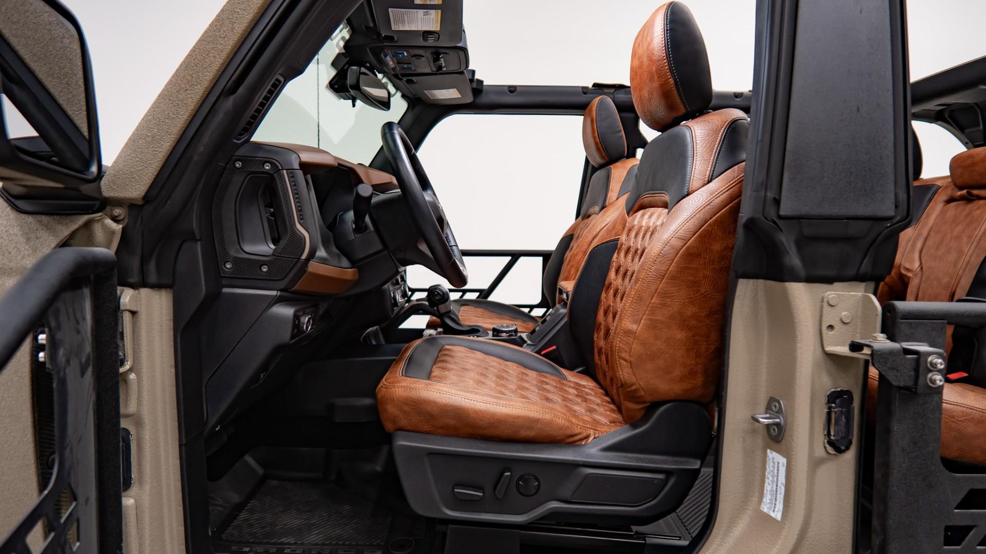 2024 FORD BRONCO in Tan, photo 33 of 59