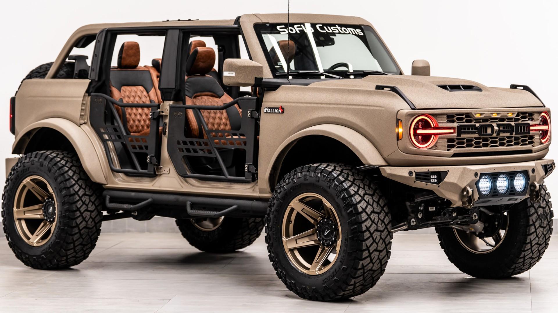 2024 FORD BRONCO in Tan, photo 15 of 59