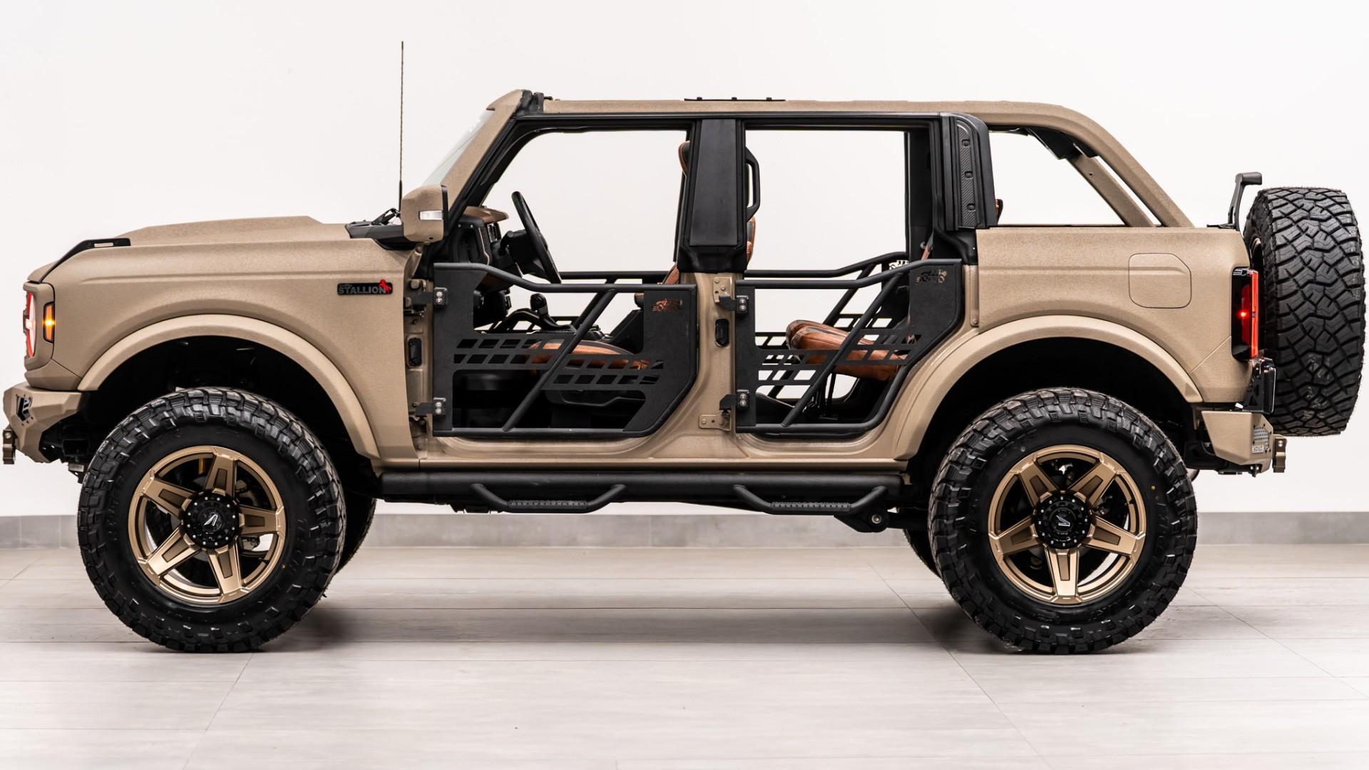 2024 FORD BRONCO in Tan, photo 18 of 59