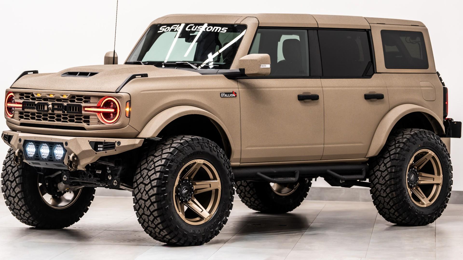 2024 FORD BRONCO in Tan, photo 12 of 59