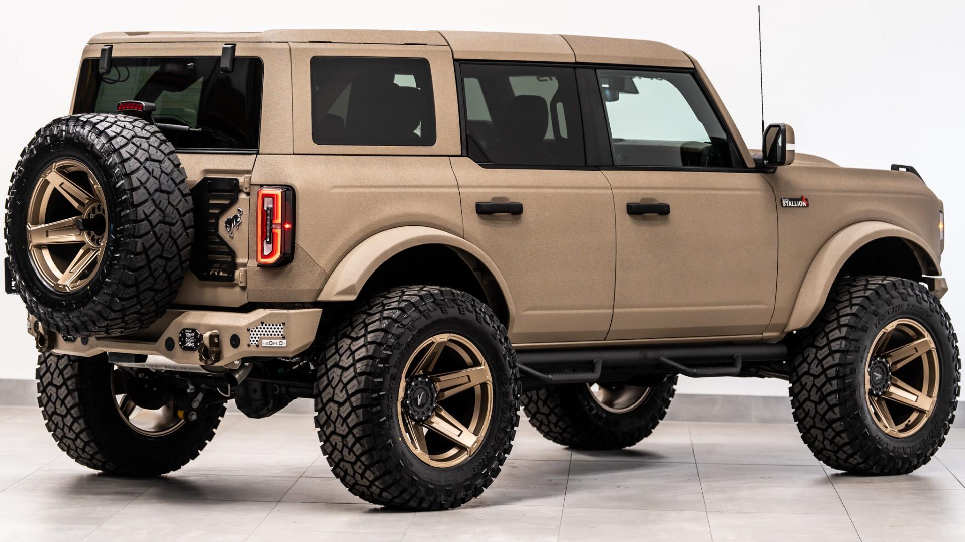 2024 FORD BRONCO in Tan, photo 8 of 59