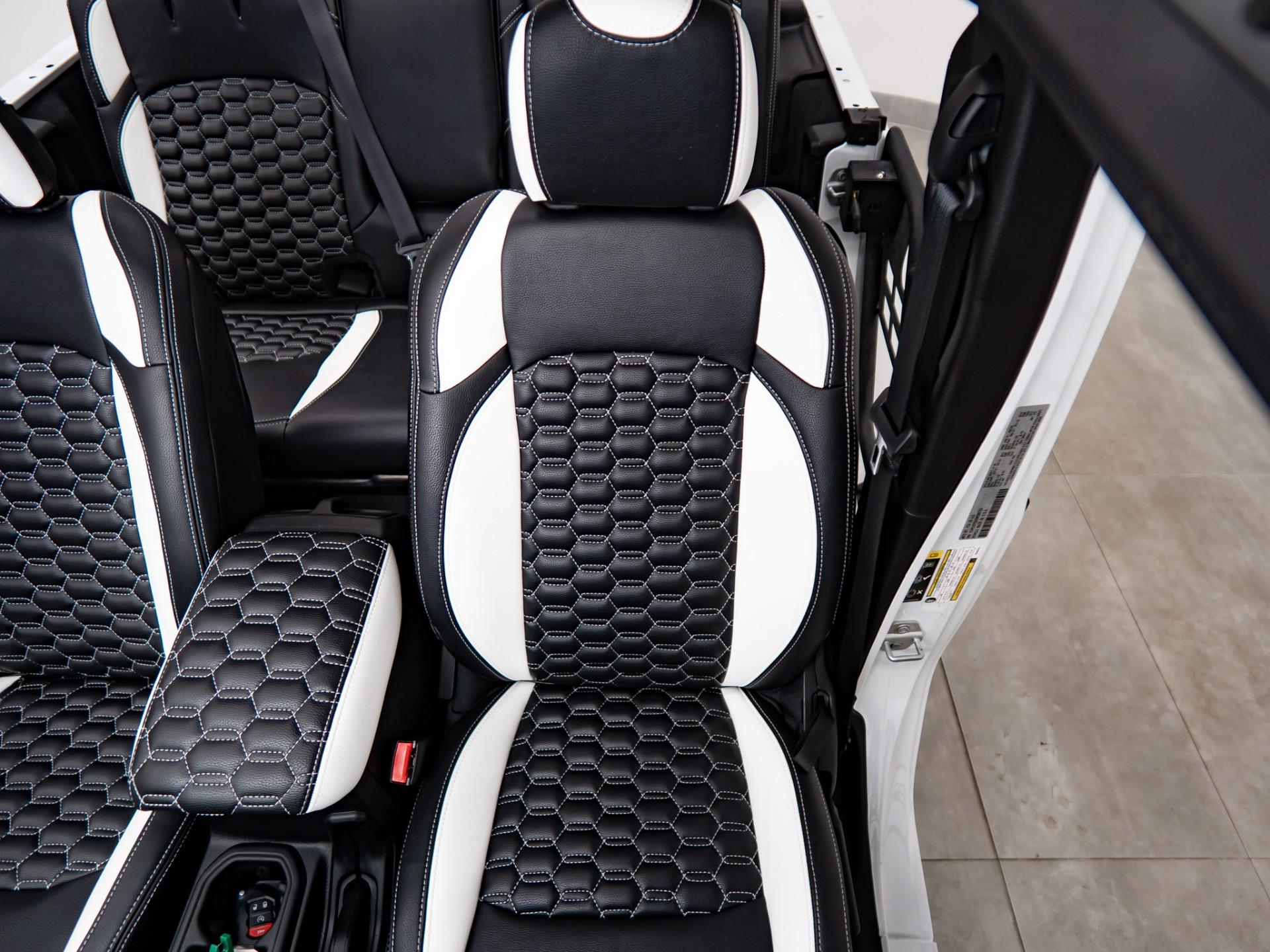 2025 JEEP WRANGLER 4XE in White, photo 34 of 60