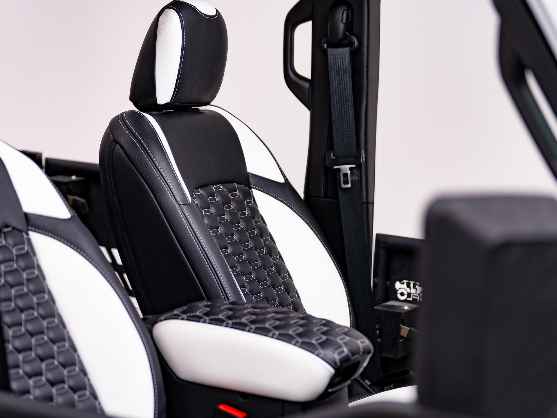 2025 JEEP WRANGLER 4XE in White, photo 37 of 60