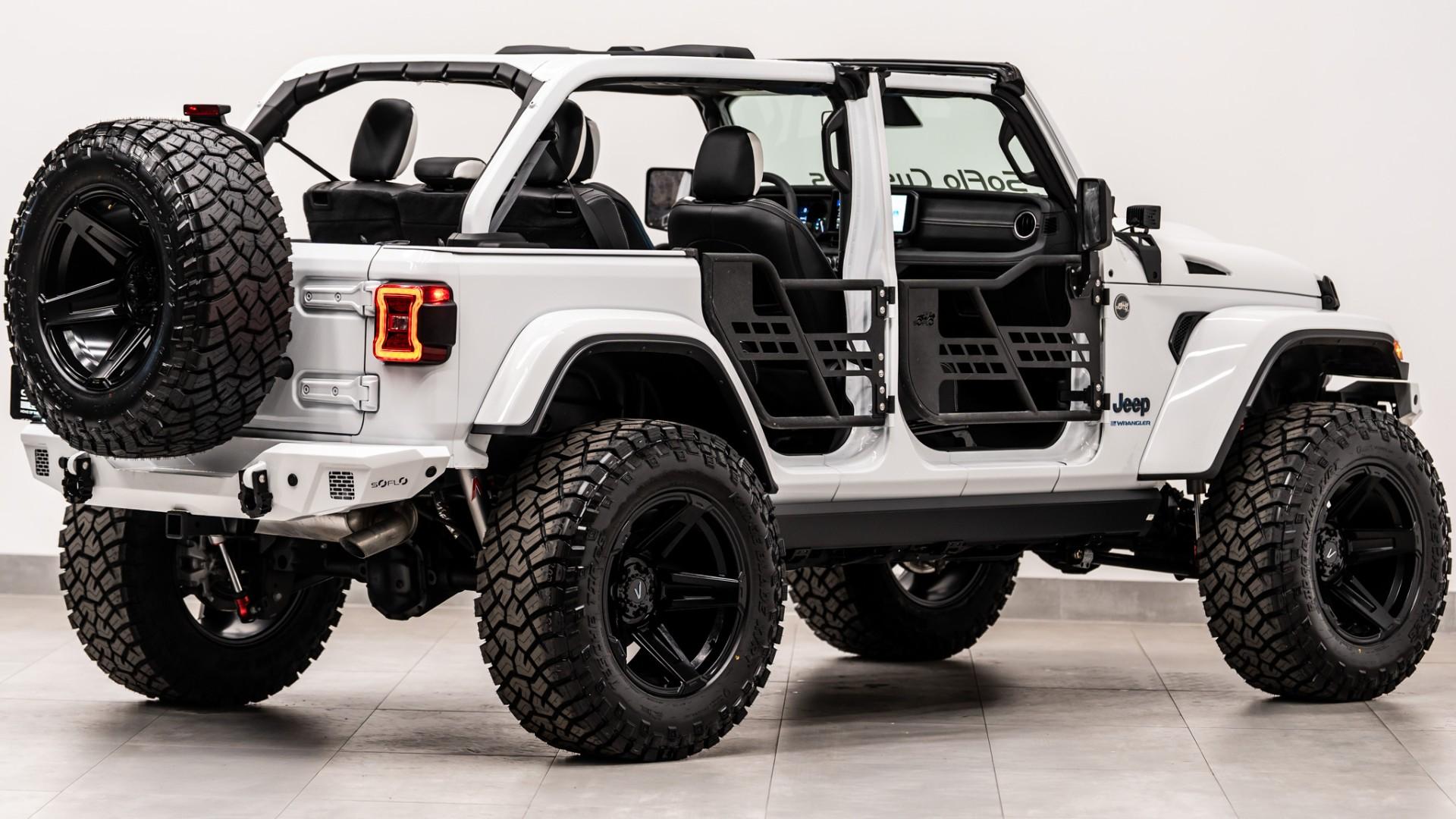 2025 JEEP WRANGLER 4XE in White, photo 13 of 60