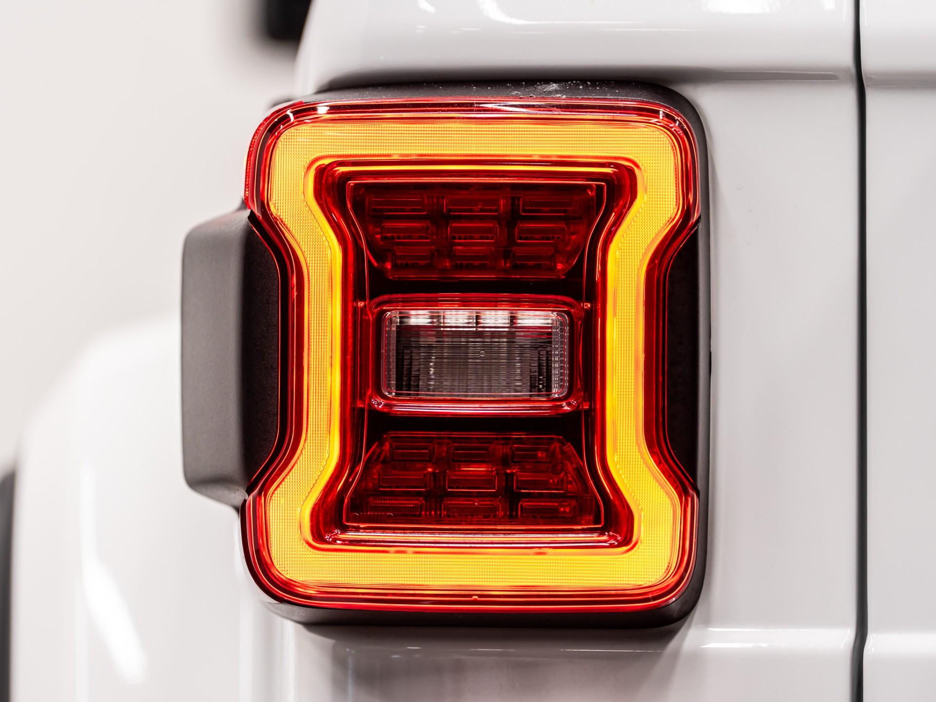 2025 JEEP WRANGLER 4XE in White, photo 51 of 60