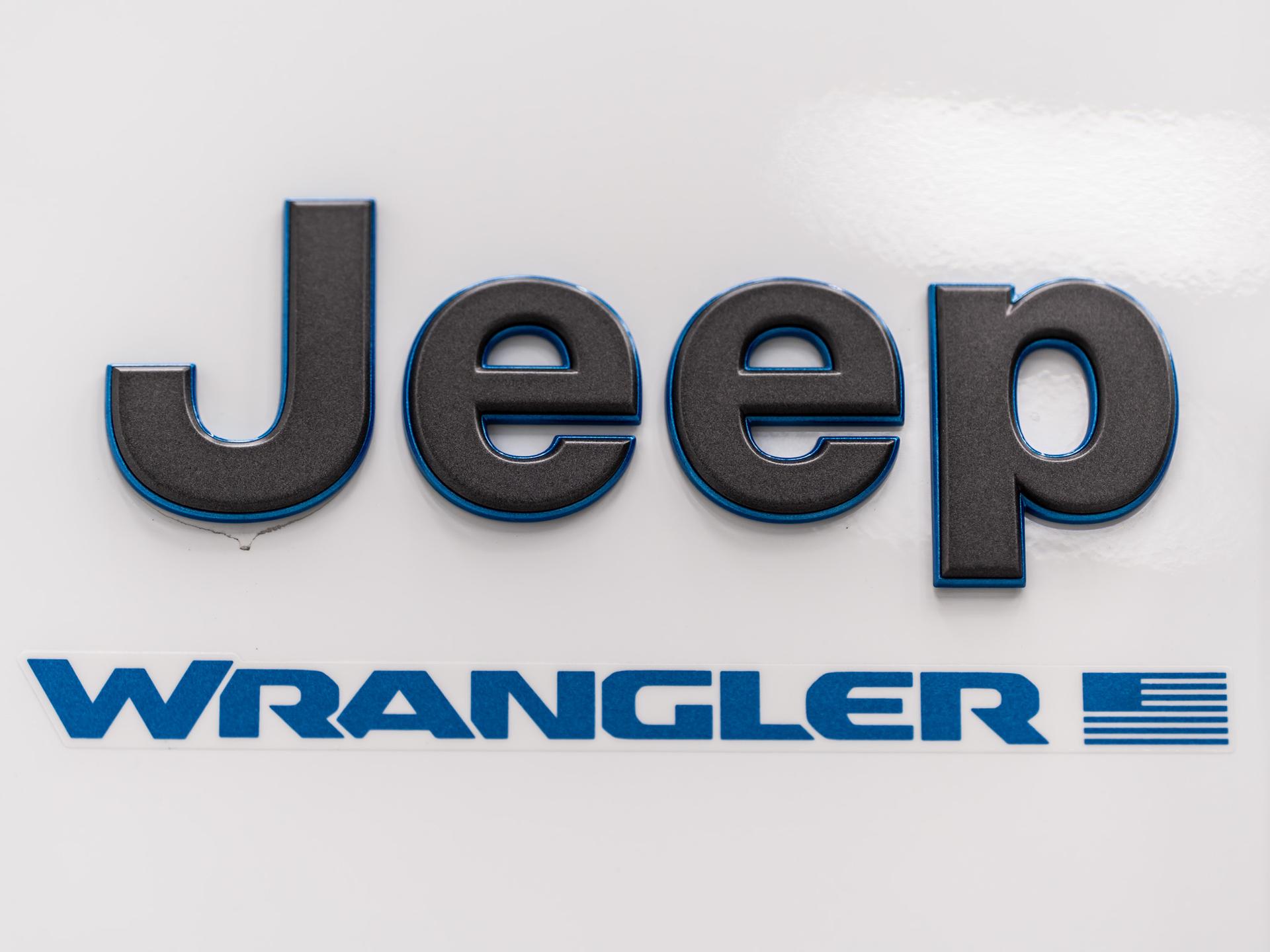 2025 JEEP WRANGLER 4XE in White, photo 56 of 60