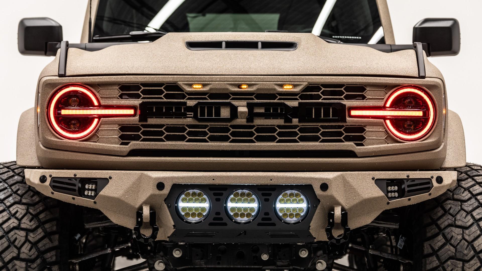 2025 FORD BRONCO in Tan, photo 23 of 60