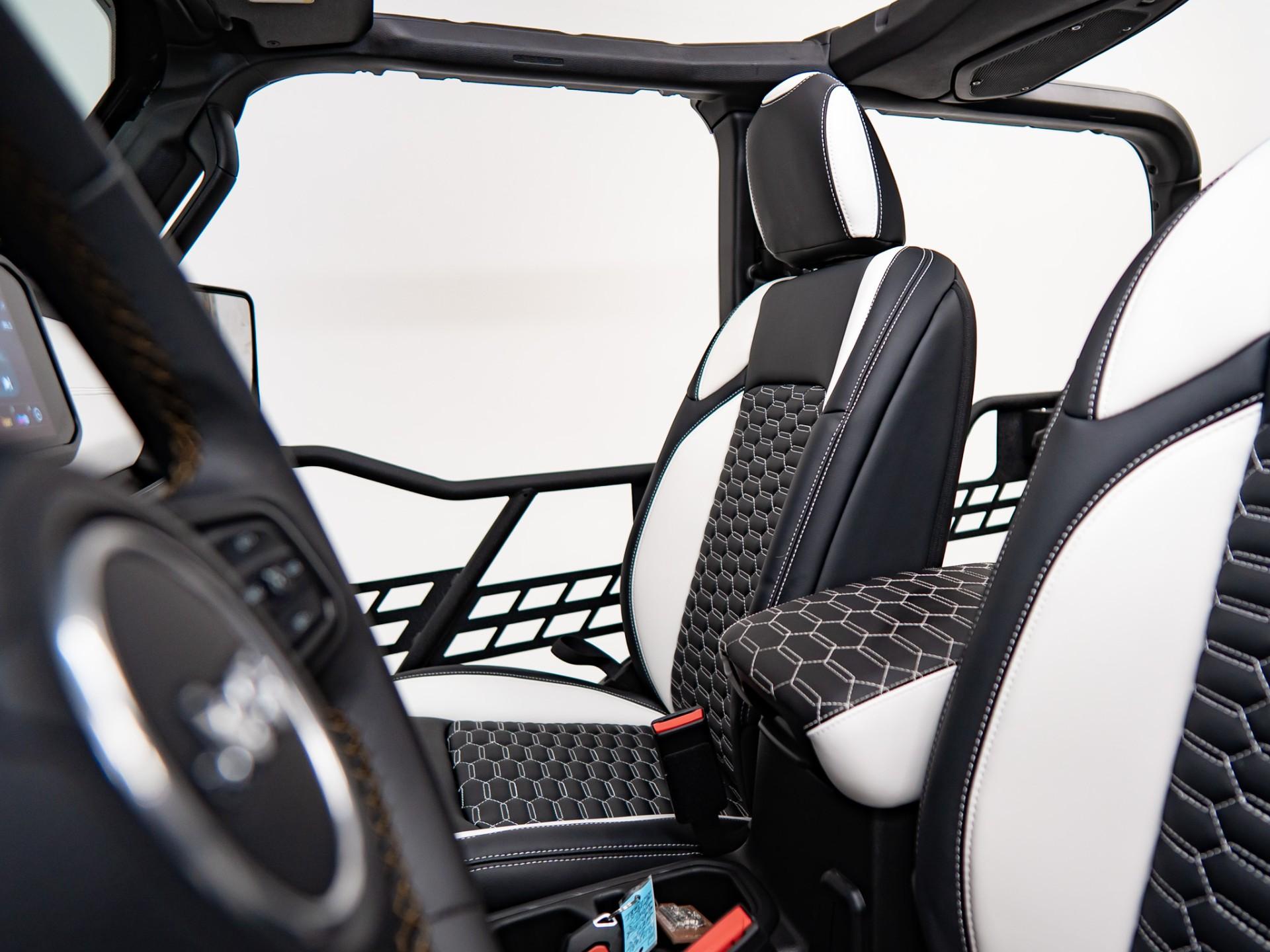 2024 JEEP GLADIATOR 4X4 in Black Clearcoat, photo 24 of 58