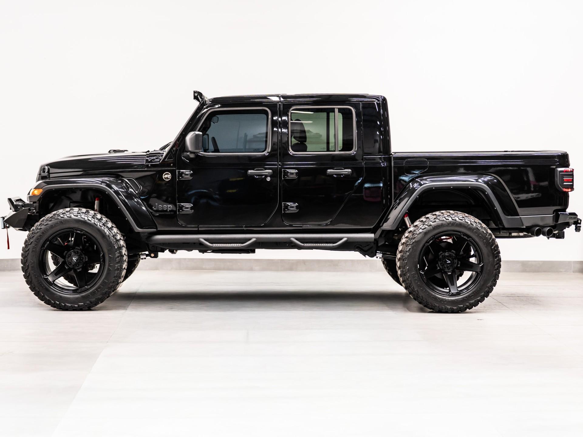2024 JEEP GLADIATOR 4X4 in Black Clearcoat, photo 11 of 58