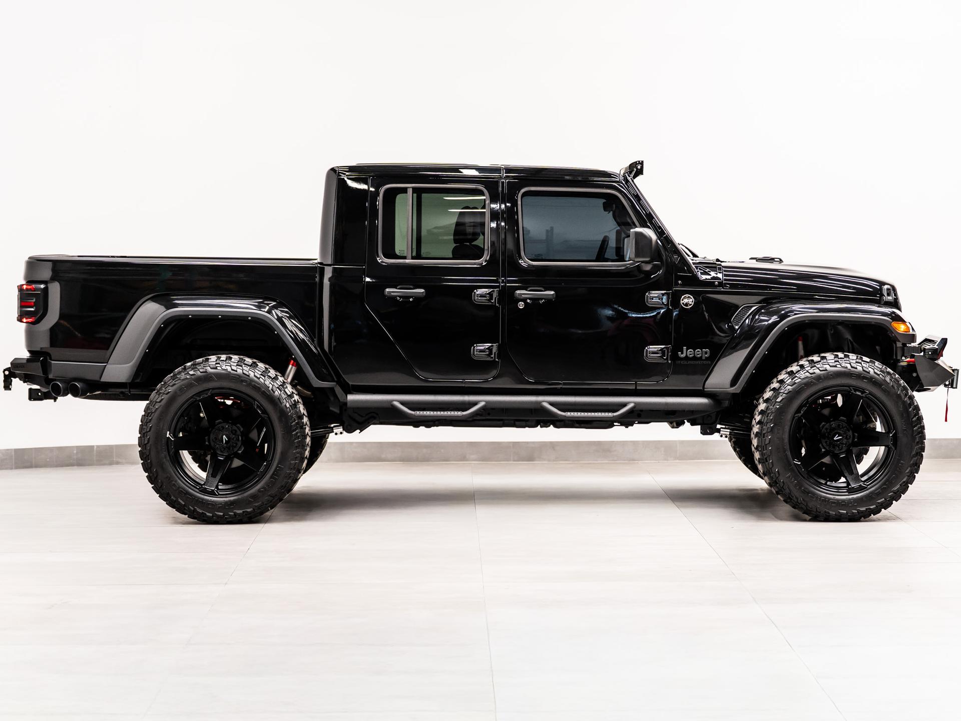 2024 JEEP GLADIATOR 4X4 in Black Clearcoat, photo 7 of 58